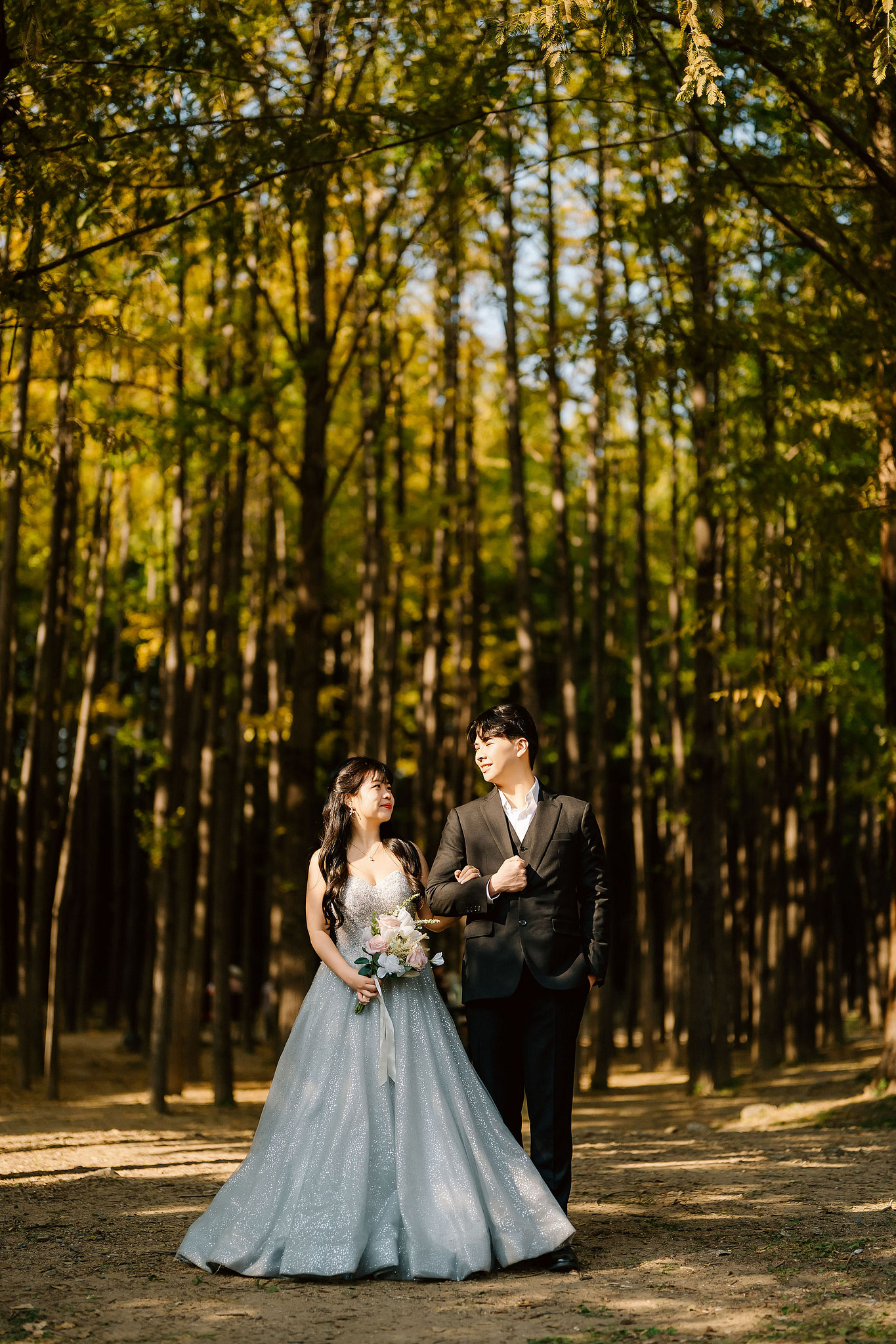 Seoul Pre-Wedding Photoshoot | Muhly Park, Seoul Forest & Cafe Street` at Seoul Forest pre-wedding photo