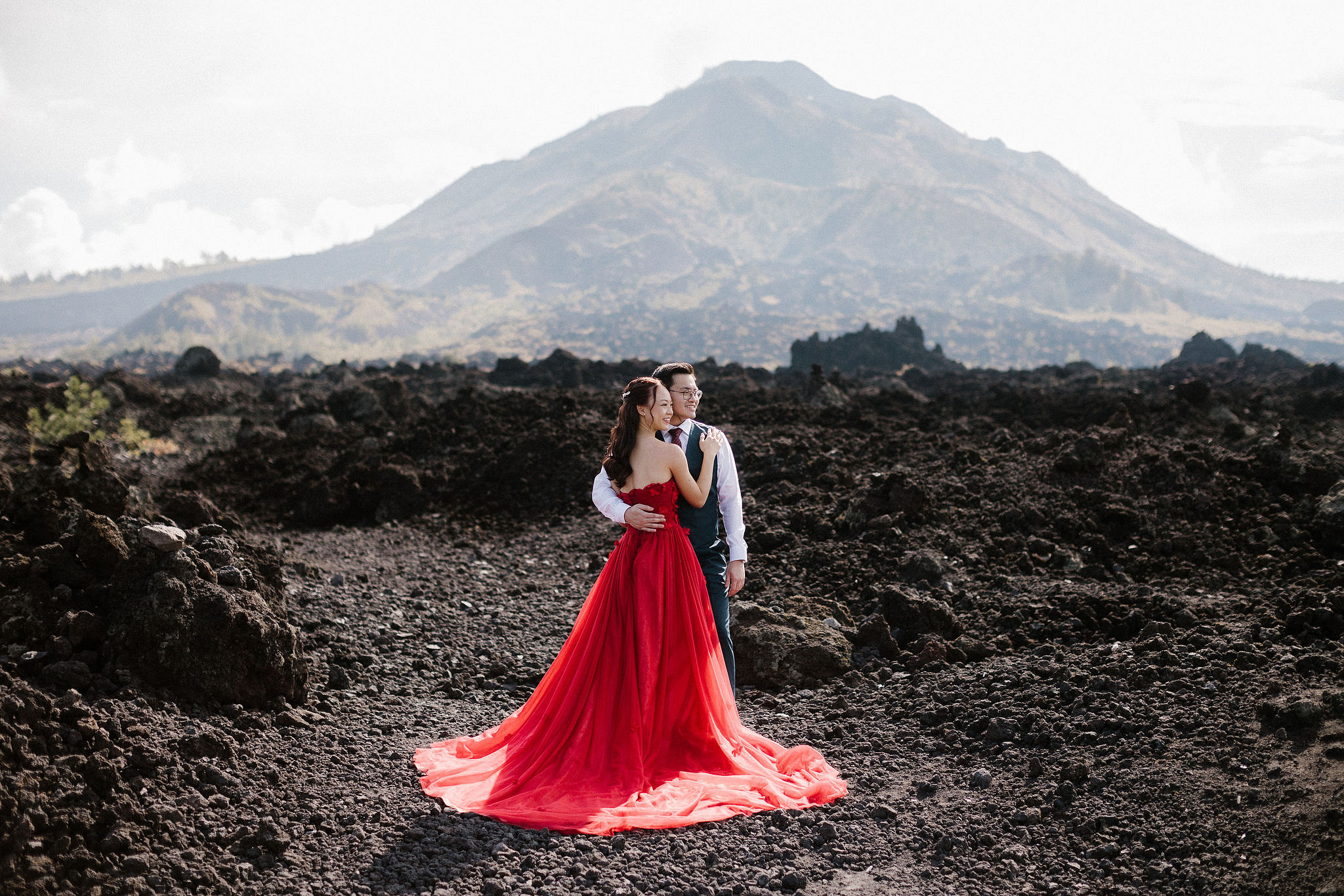 Bali Pre-Wedding Photoshoot | Pinggan Village, Lava Fields, Twin Cliff Valley & Beach at Lava Fields   pre-wedding photo