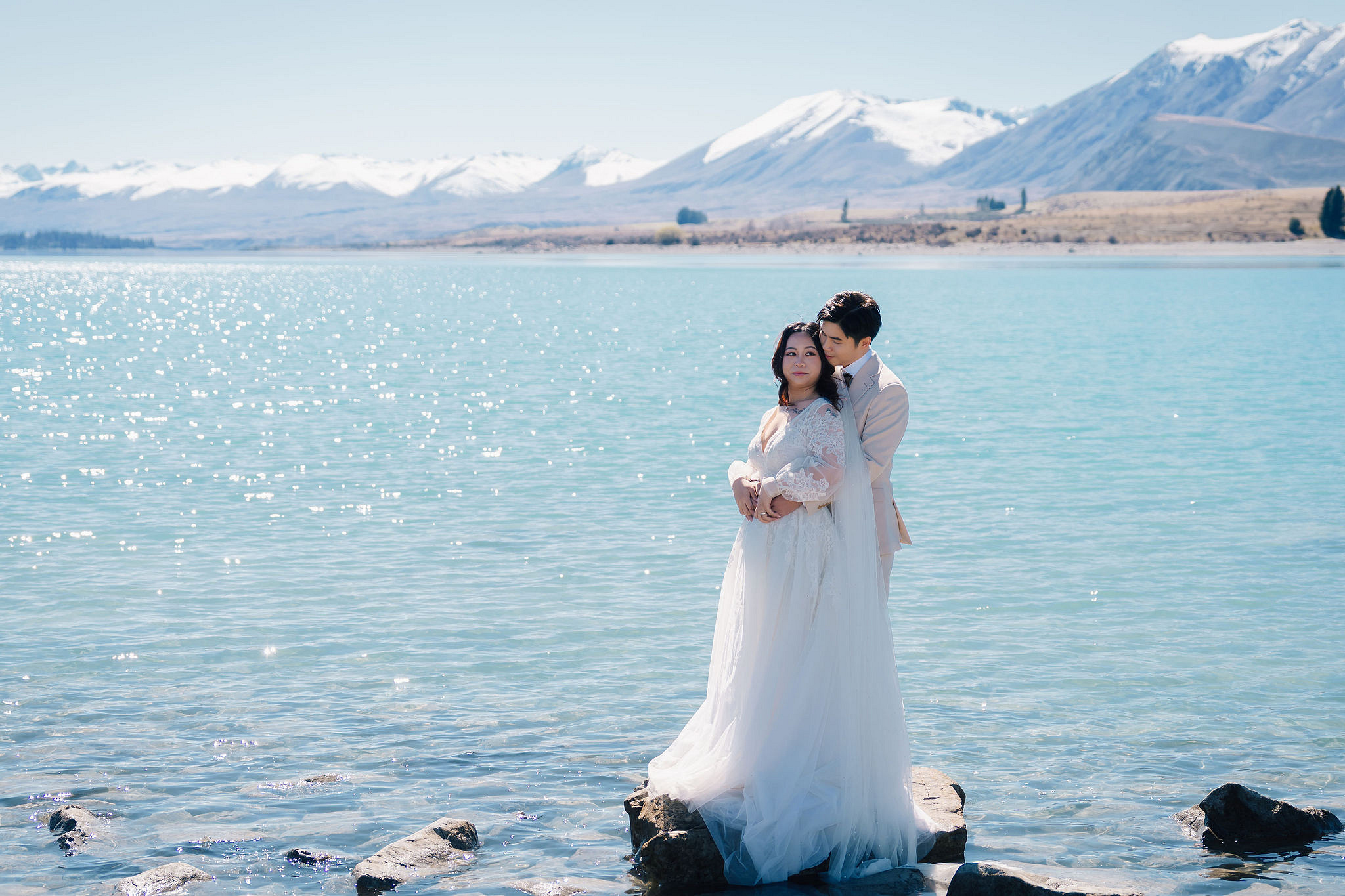 New Zealand Pre-Wedding Photoshoot | Lake Wakatipu, Alta Tarns, Coromandel Peak to Mount Cook at Lake Tekapo pre-wedding photo