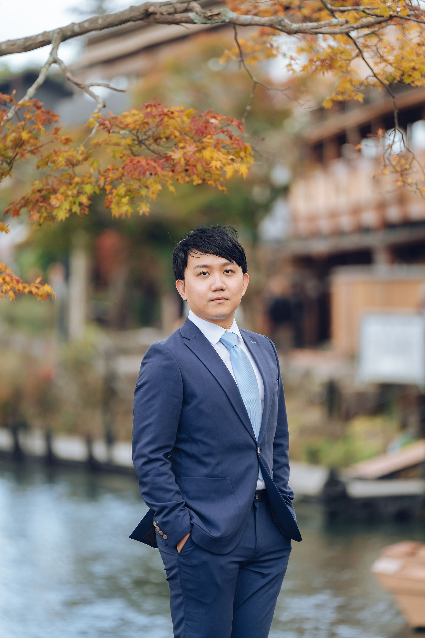 Kyoto Pre-Wedding Photoshoot | Traditional Higashiyama, Arashiyama Hills & Nighttime Railway at Arashiyama Area & Hillside pre-wedding photo