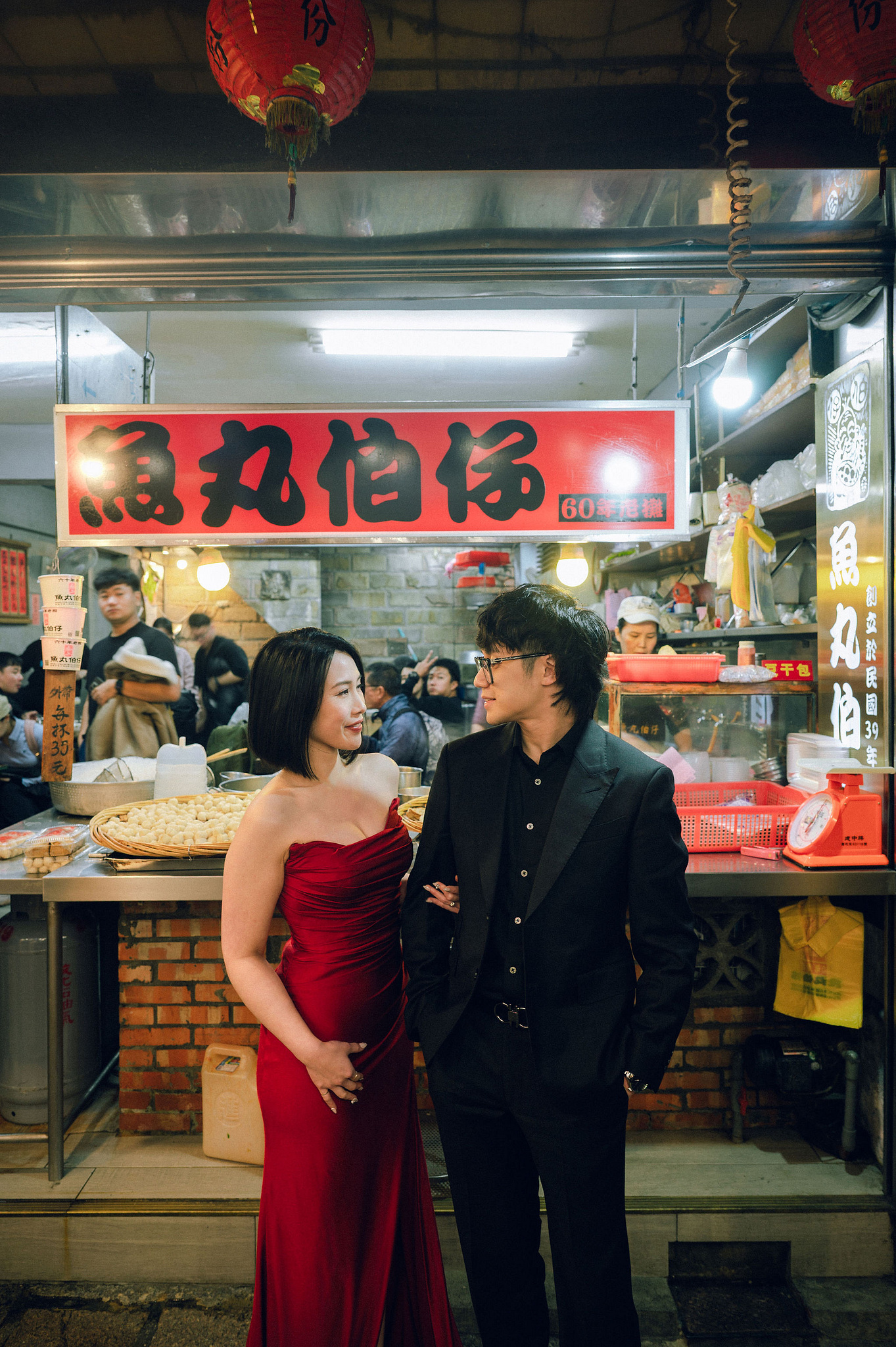Taiwan Pre-Wedding Photoshoot | Ximending, Lengshuikeng & Jiufen at Jiufen pre-wedding photo