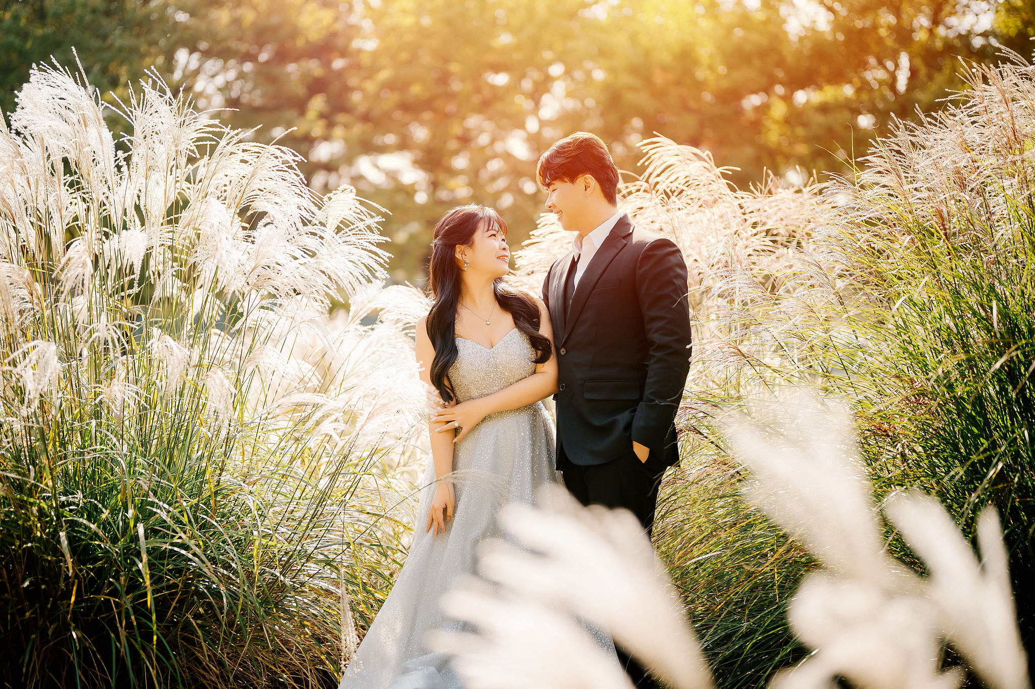 Seoul Pre-Wedding Photoshoot | Muhly Park, Seoul Forest & Cafe Street` at Seoul Forest pre-wedding photo