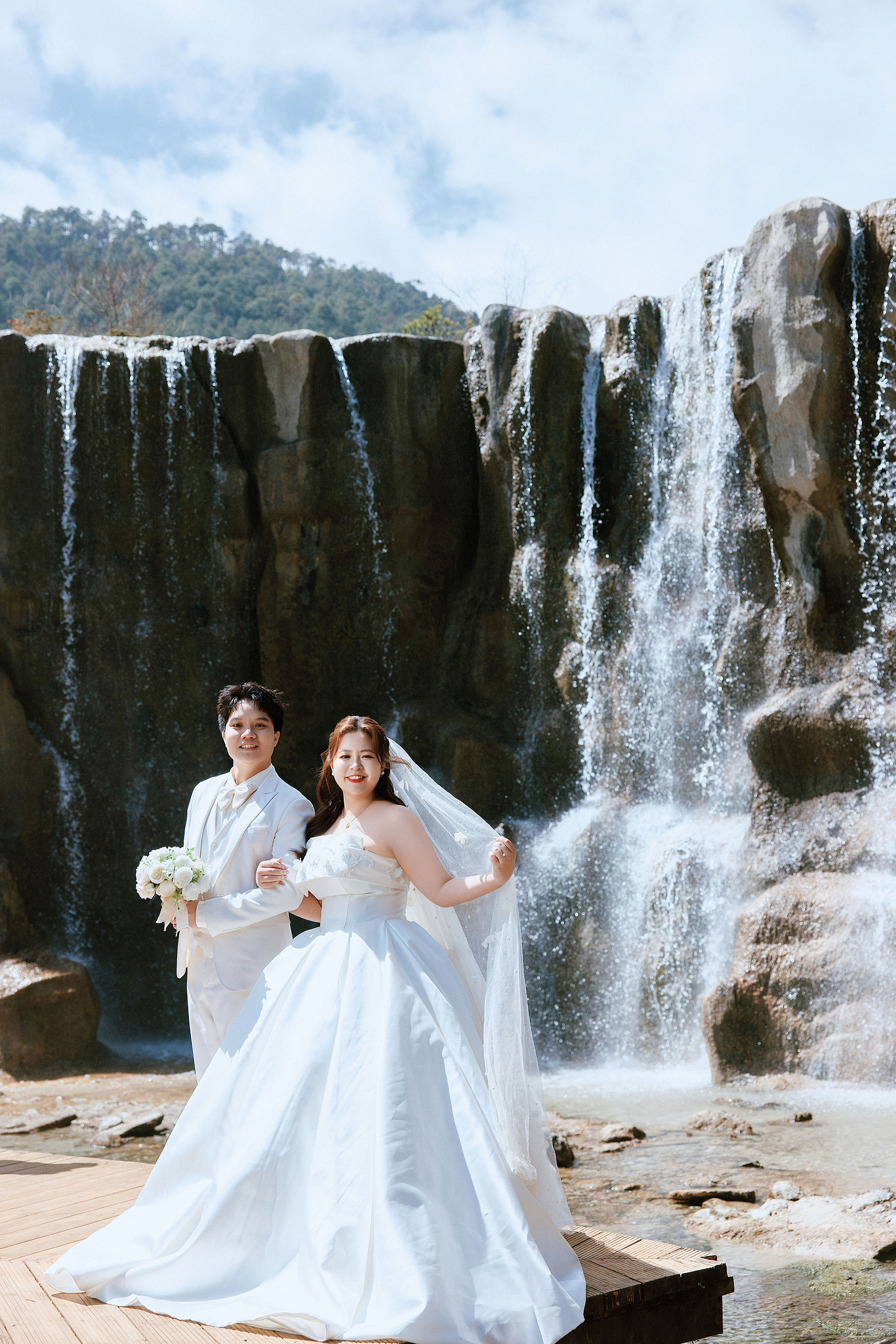 Lijiang Pre-Wedding Photoshoot | Spruce Meadow, Blue Moon Valley & Alpine Lake at Blue Moon Valley pre-wedding photo