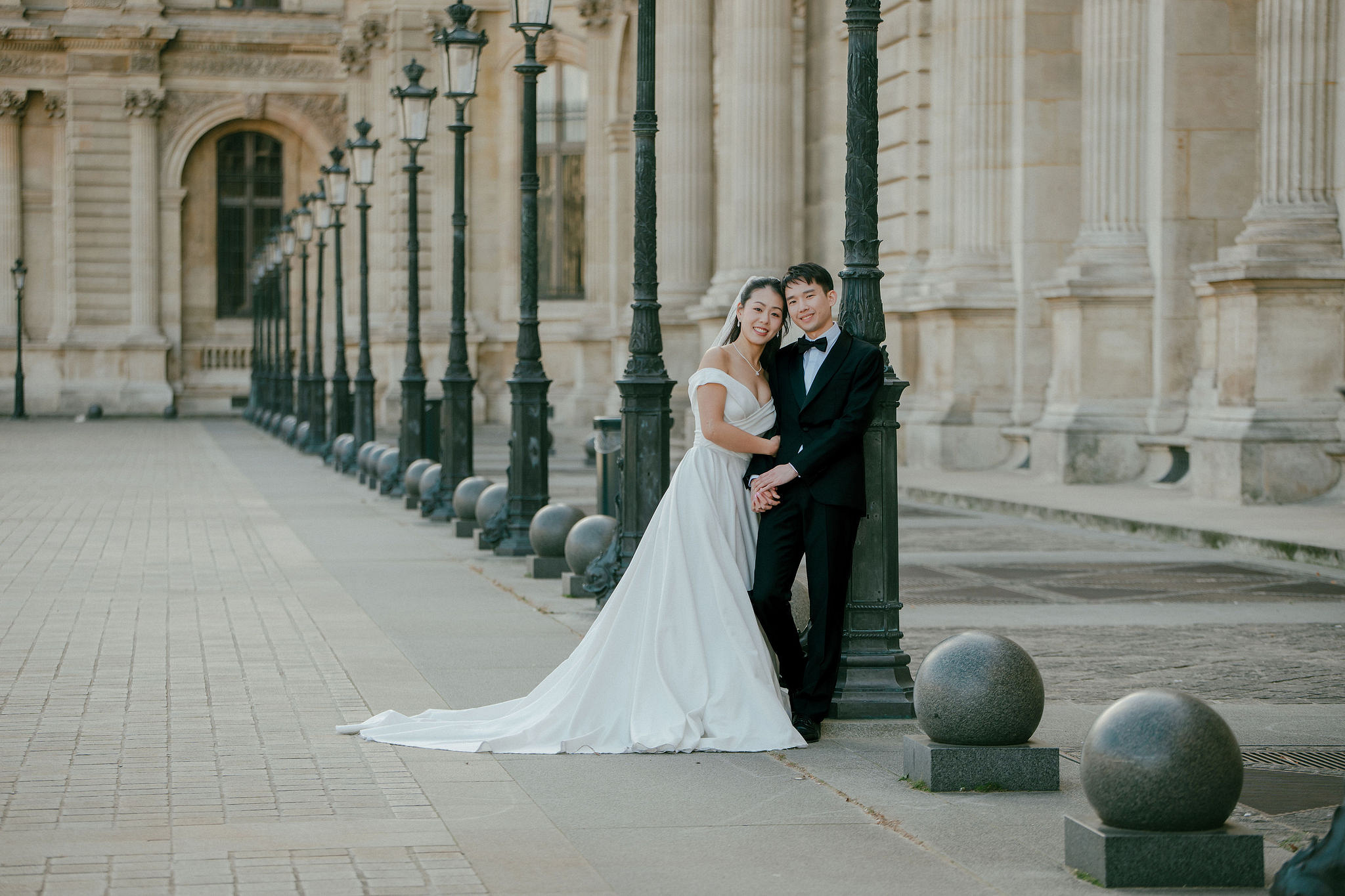Paris Autumn Pre-Wedding Photoshoot | Place du Trocadéro, Port de Billy, Avenue de Camoëns, Louvre & Luxembourg Gardens at Louvre pre-wedding photo