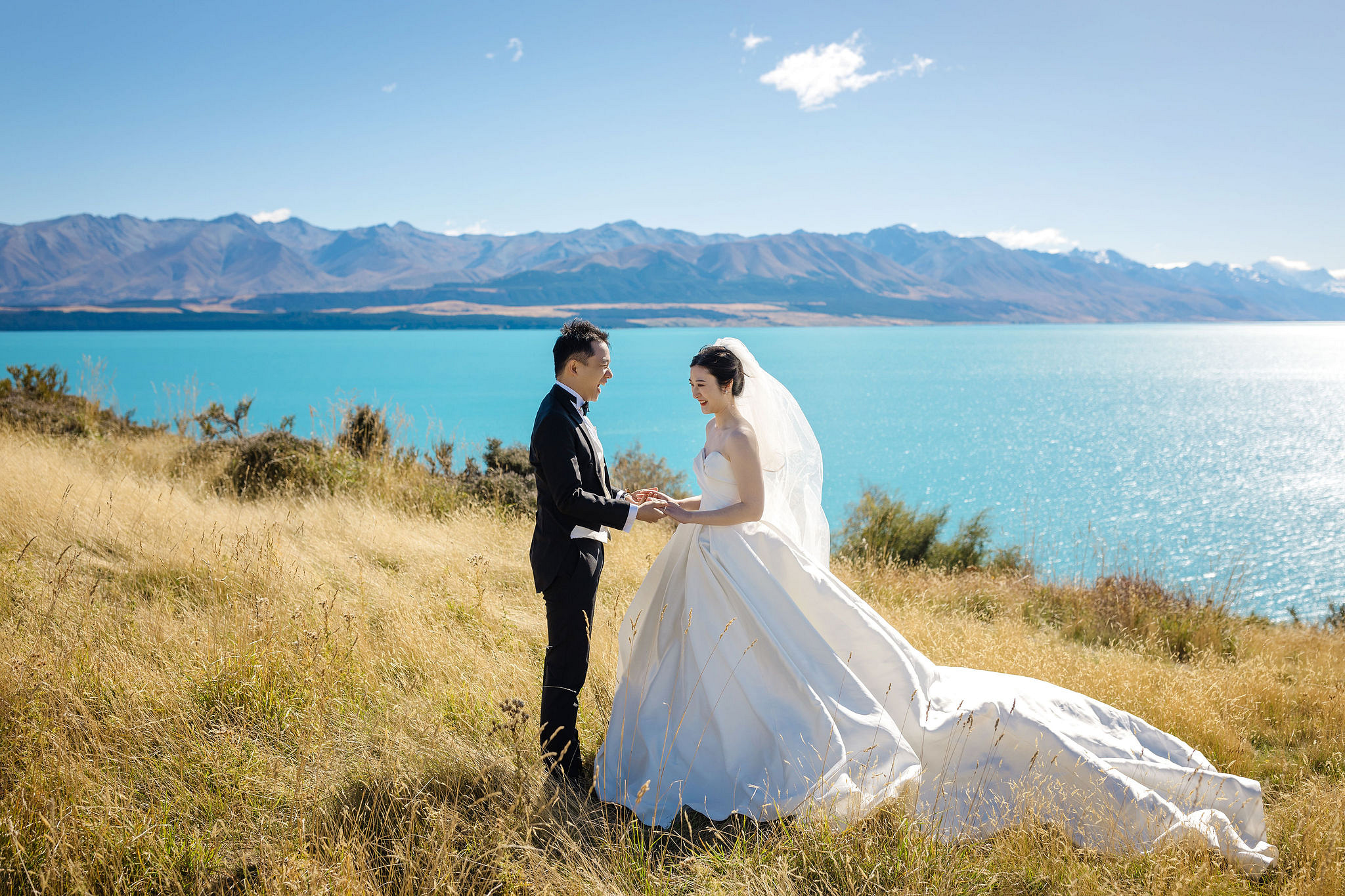 New Zealand Pre-Wedding Photoshoot | South Island at South Island pre-wedding photo