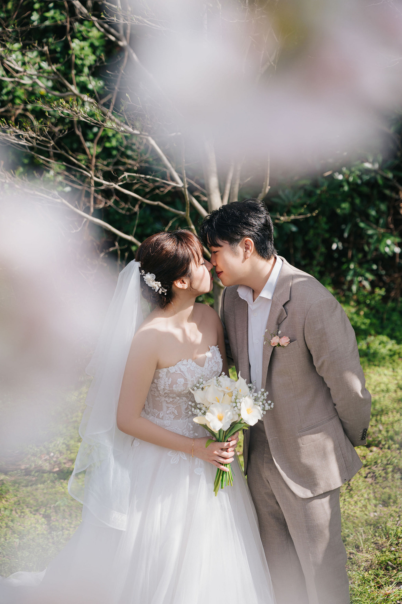 Jeju Pre-Wedding Photoshoot | Wangimae Forest, Yerae Ecological Park & Geumneung Beach at Yerae Ecological Park pre-wedding photo