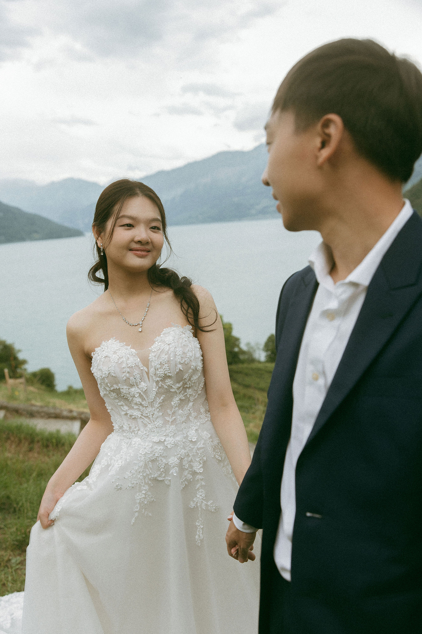 Switzerland Pre-Wedding Photoshoot | Spiez at Spiez pre-wedding photo