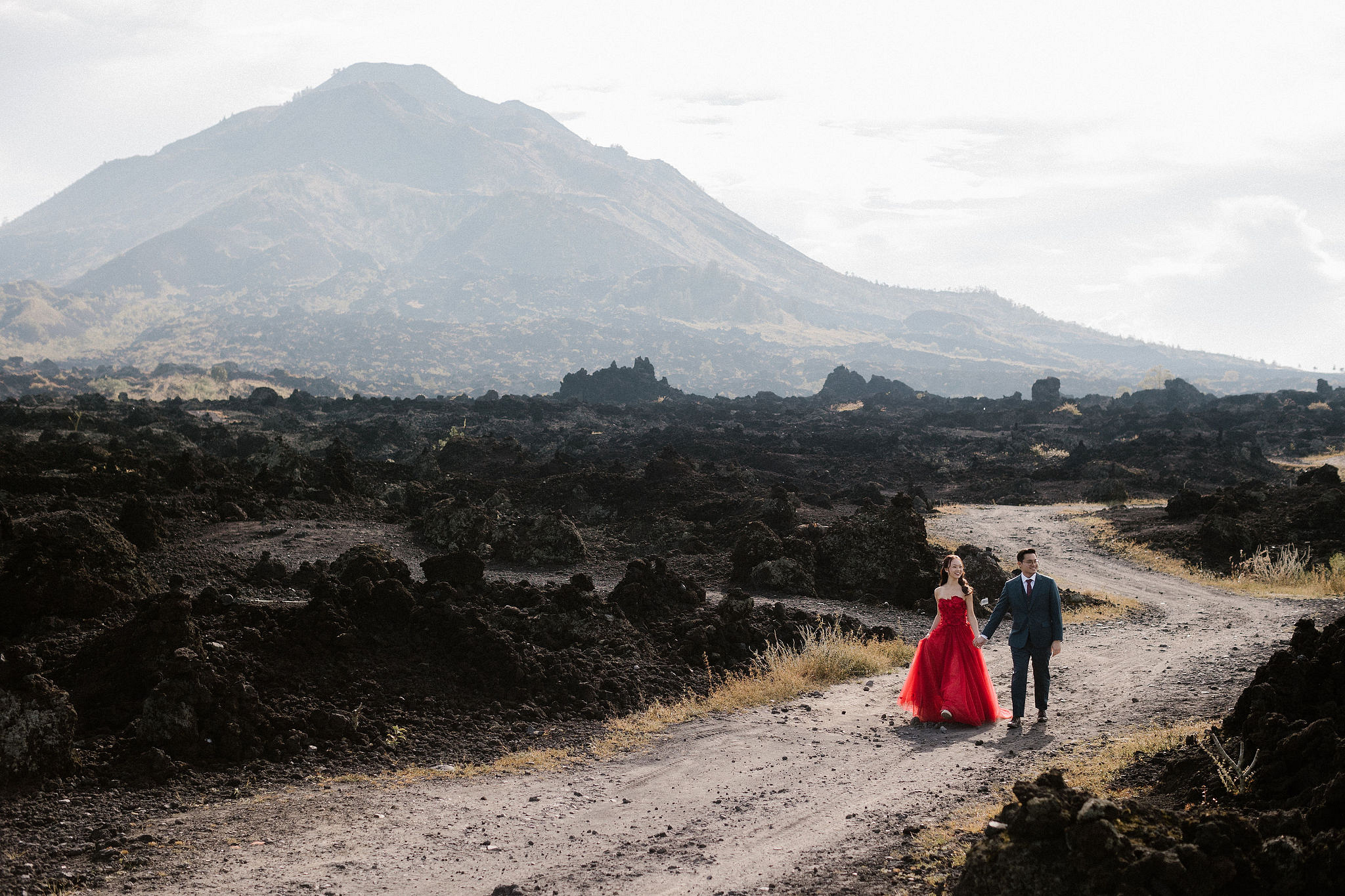 Bali Pre-Wedding Photoshoot | Pinggan Village, Lava Fields, Twin Cliff Valley & Beach at Lava Fields   pre-wedding photo