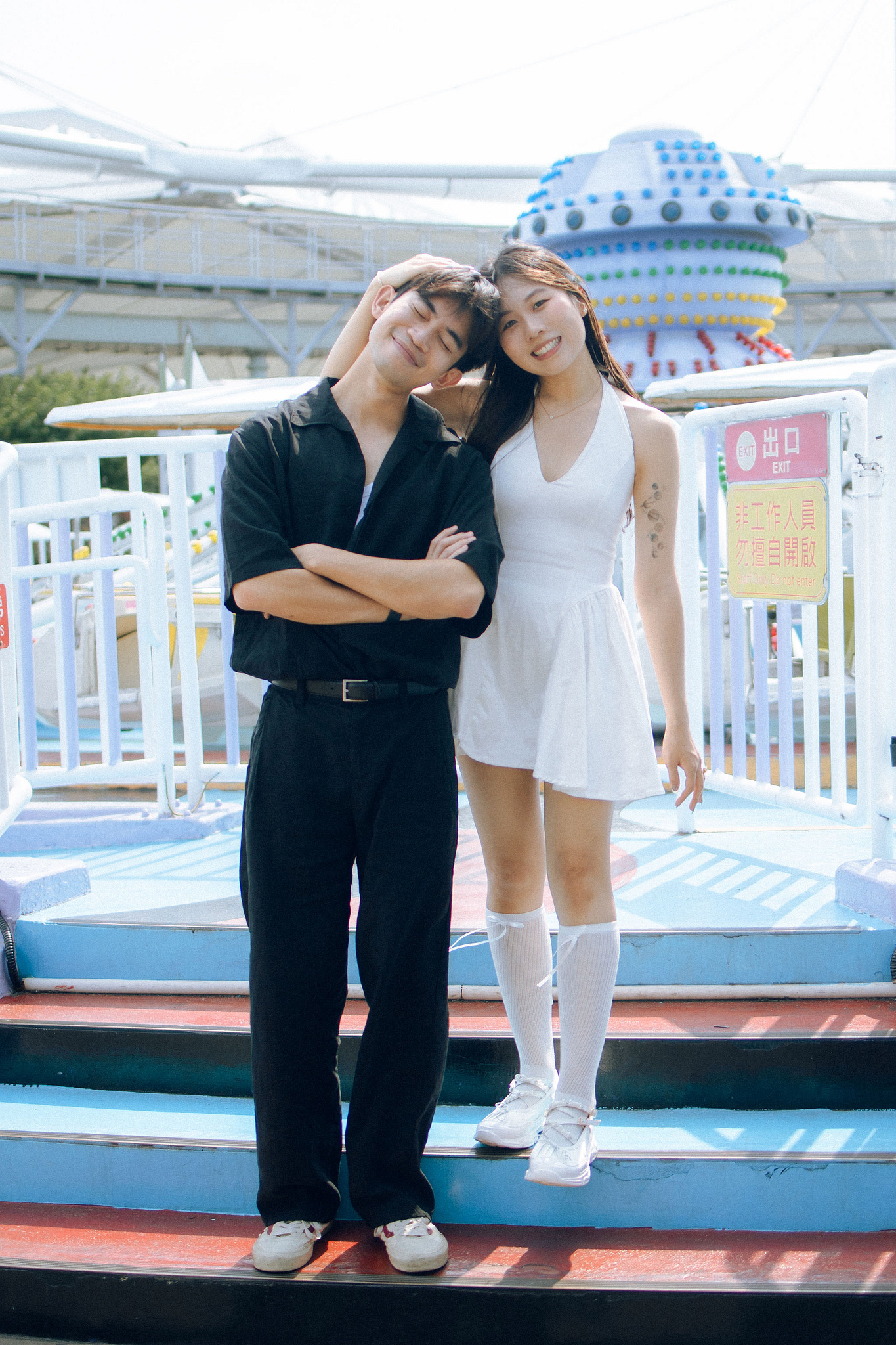 Taiwan Pre-Wedding Photoshoot | Dadaocheng & Children's Amusement Park at Children's Amusement Park pre-wedding photo