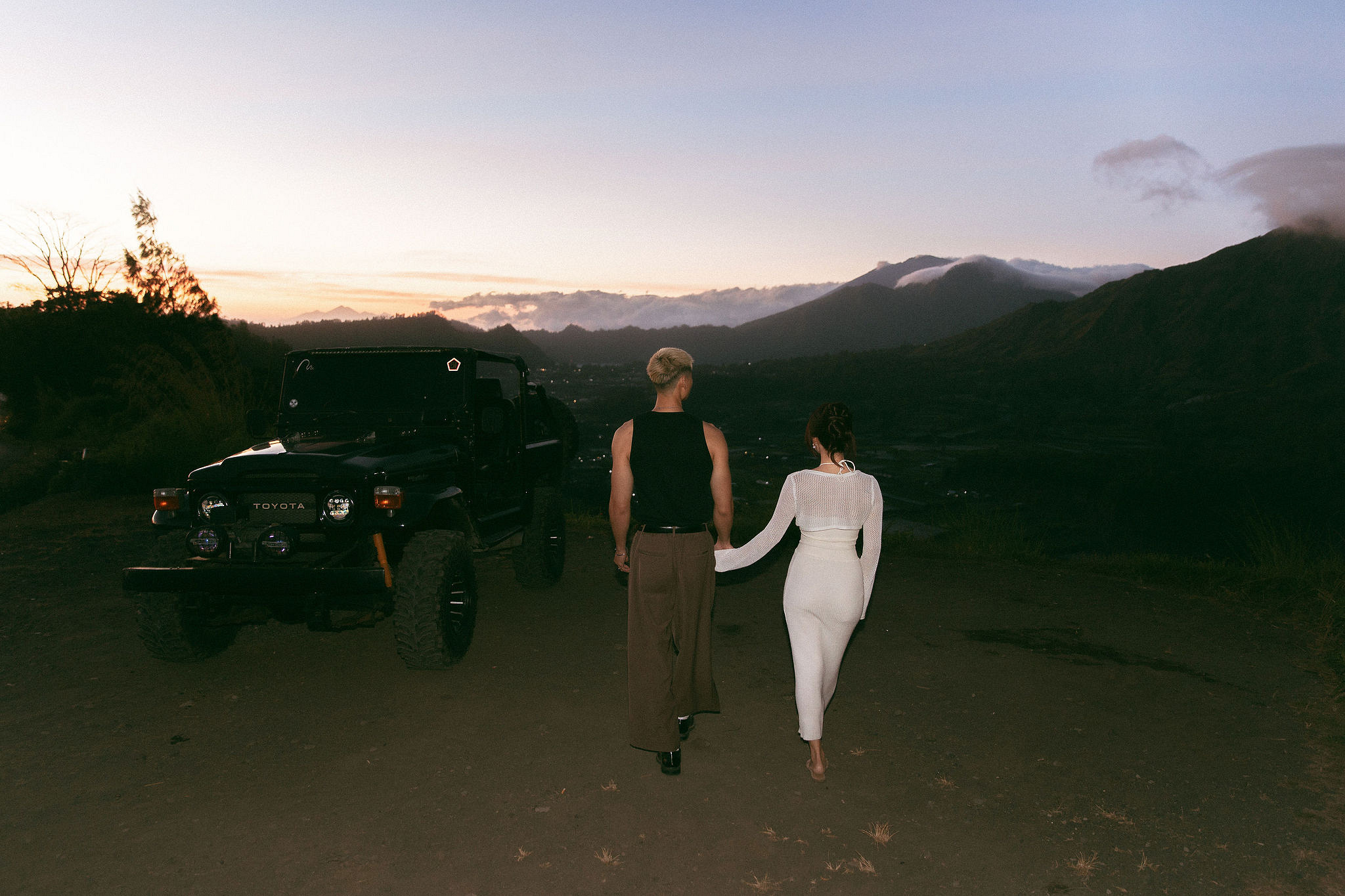 Bali Pre-Wedding Photoshoot | Mt. Batur Pinggan Village, Gelato Diner & Black Sand Beach at Mt. Batur - Pinggan Village   pre-wedding photo