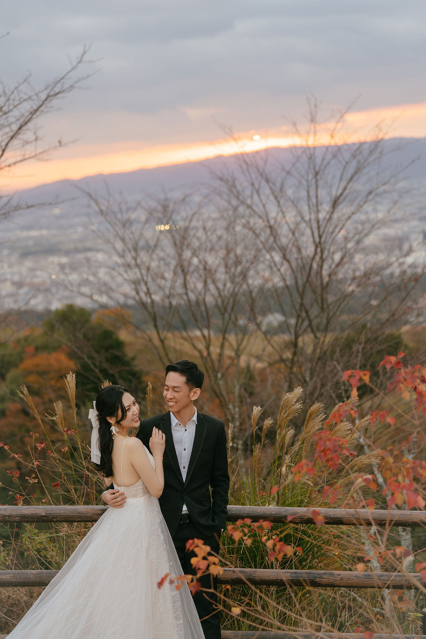Kyoto Pre-Wedding Photoshoot | Gion Streets & Fushimi Inari Shrine & Nara Park at Nara Park & Mount Wakakusa pre-wedding photo