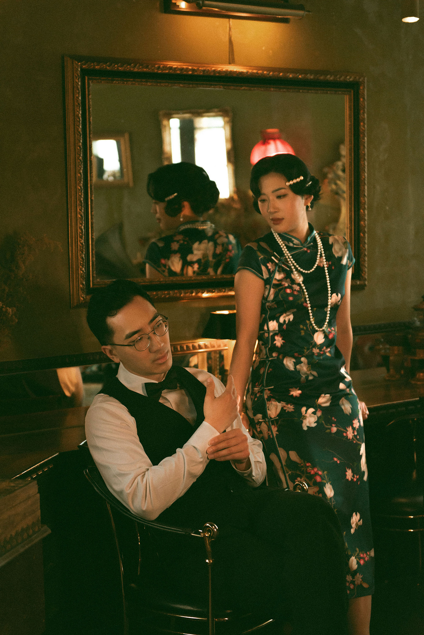 Taiwan Pre-Wedding Photoshoot | Cafe Chamber, Yangmingshan & Huaxi Street Night Market at Cafe Chamber pre-wedding photo