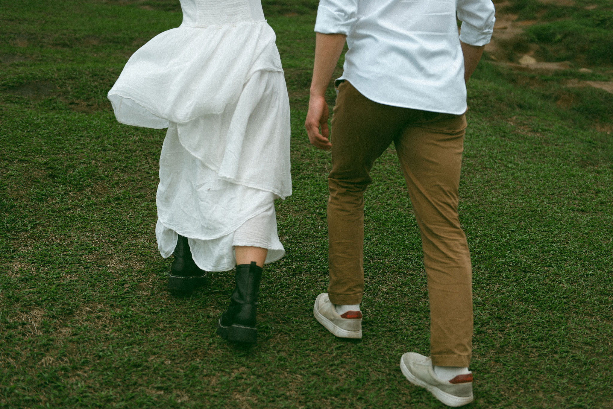 Taiwan Pre-Wedding Photoshoot | Cafe Chamber, Yangmingshan & Huaxi Street Night Market at Yangmingshan pre-wedding photo