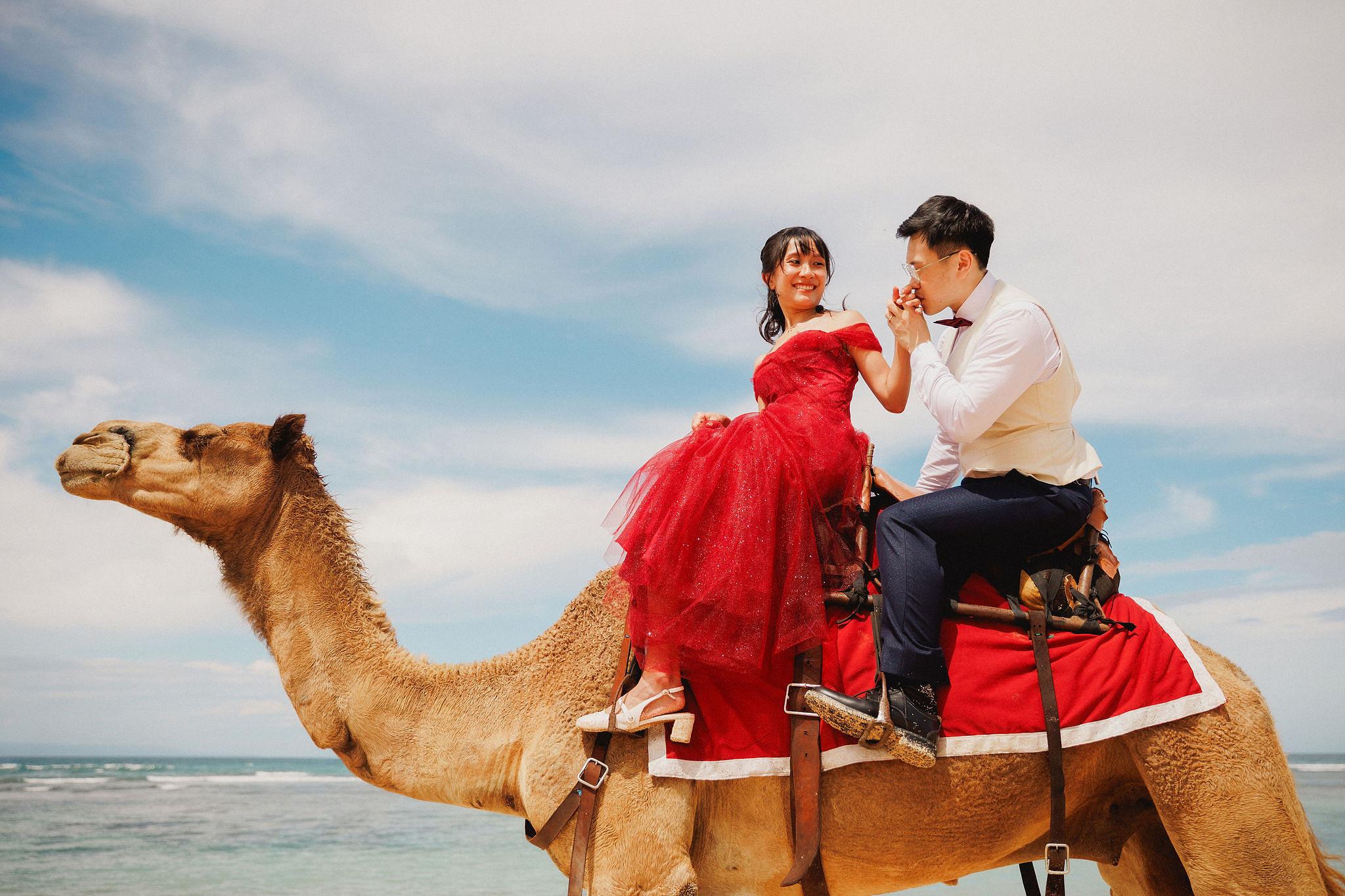 Bali Pre-Wedding Photoshoot | Pinggan Village, Sawangan Beach, Twin Cliff Valley & Malini Uluwatu at Sawangan Beach   pre-wedding photo