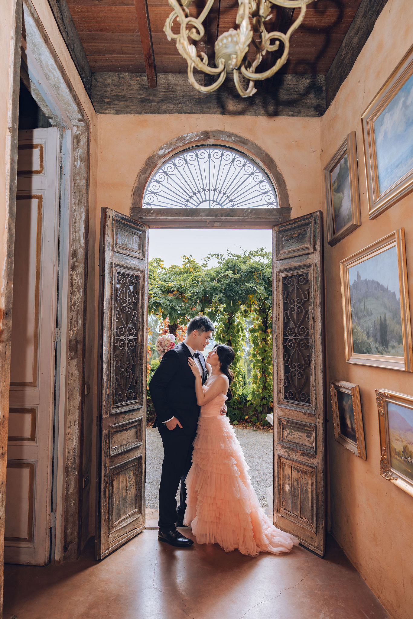Melbourne Pre-Wedding Photoshoot | Mont Du Soleil, St Patrick Cathedral, The Parliament House & Prince Bridge at Mont Du Soleil pre-wedding photo