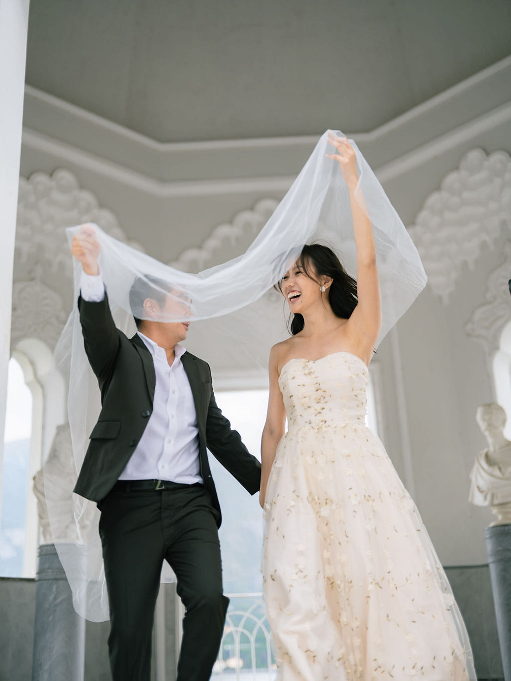 Lake Como Pre-Wedding Photoshoot | Bellagio, Lake Como & Villa Melzi Gardens at Villa Melzi Gardens pre-wedding photo