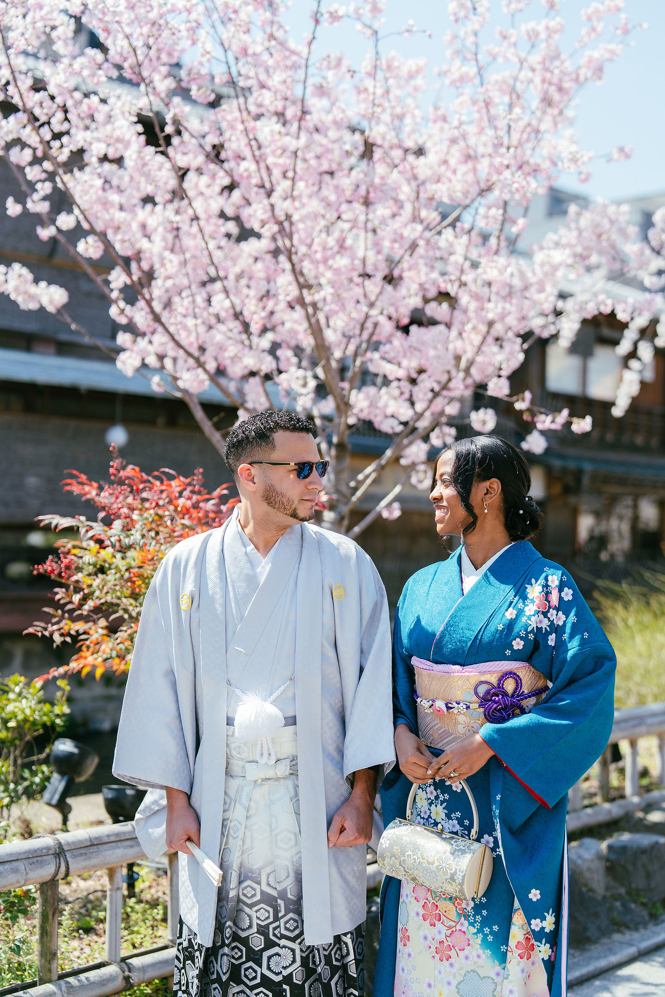 Kyoto Post-Wedding Photoshoot | Gion, Nara Deer Park & Mt. Wakakusa at Gion pre-wedding photo