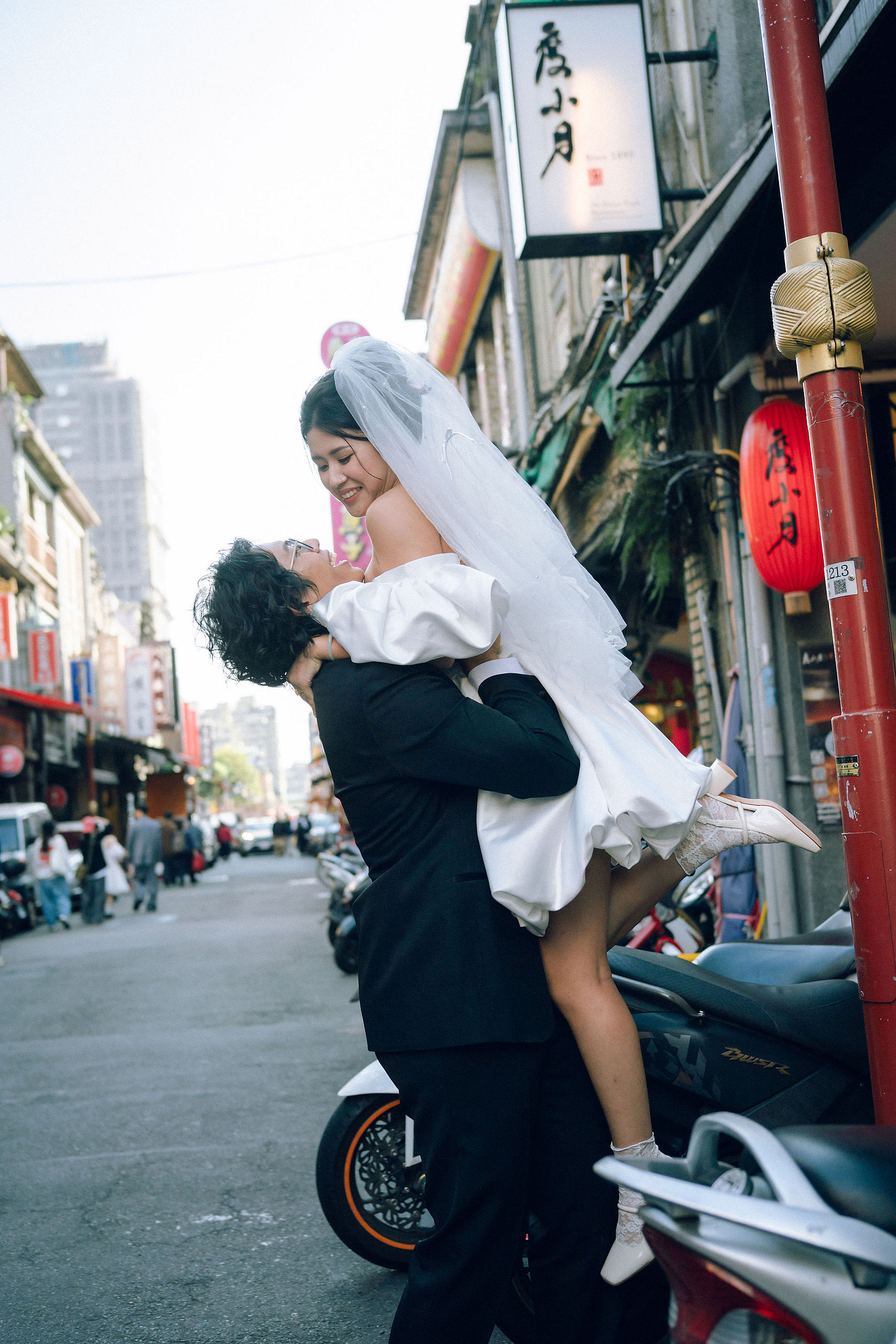 Taiwan Pre-Wedding Photoshoot | Lin Family Mansion, Dadaocheng & Yangmingshan at Dadaocheng pre-wedding photo