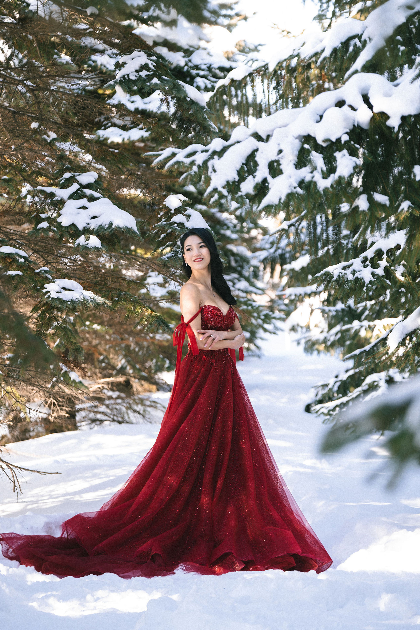 Hokkaido Pre-Wedding Photoshoot with Iyahiko Shrine, Nakajima Park, Moerenuma Park & Otaru Canal at Moerenuma Park pre-wedding photo