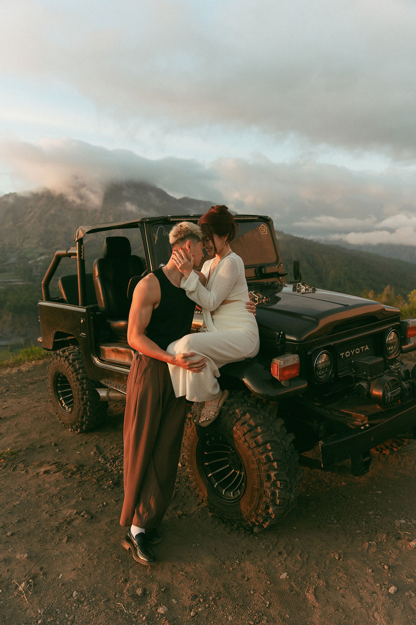 Bali Pre-Wedding Photoshoot | Mt. Batur Pinggan Village, Gelato Diner & Black Sand Beach at Mt. Batur - Pinggan Village   pre-wedding photo