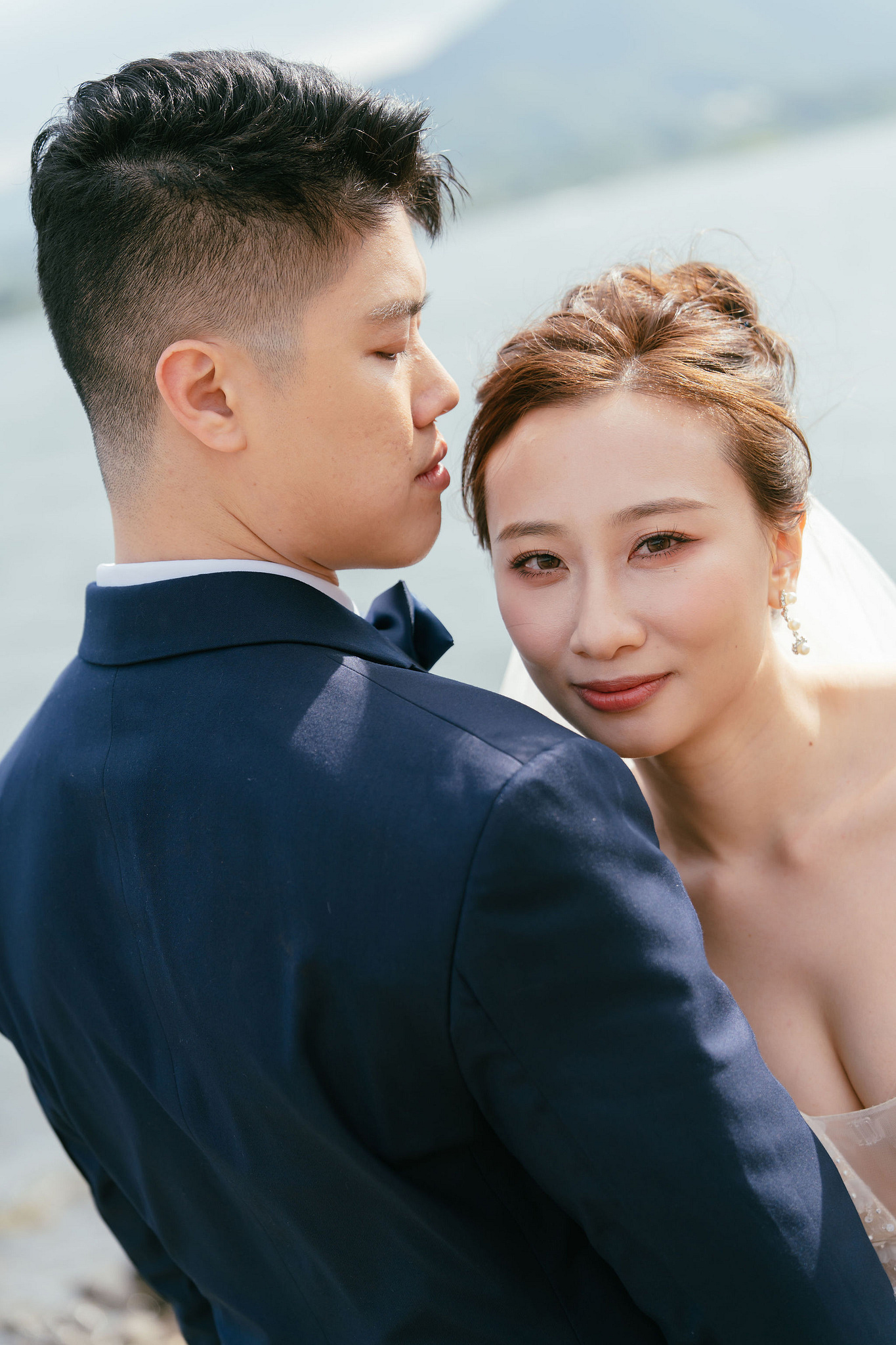 Mt. Fuji Pre-Wedding Photoshoot | Mt. Fuji Village, Oishi Park, Lake Kawaguchiko & Mt. Fuji Park at Lake Kawaguchiko pre-wedding photo