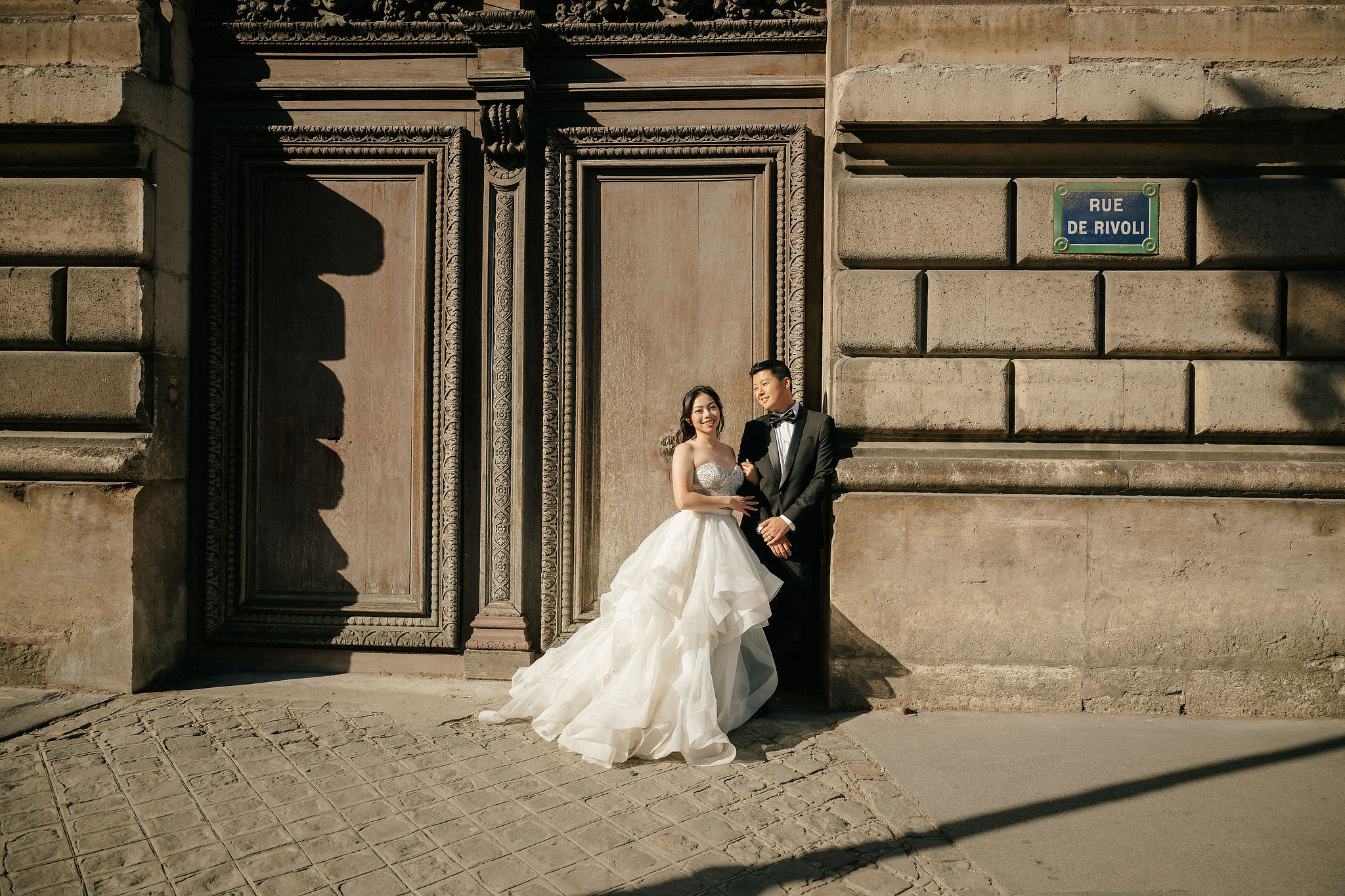Paris Pre-Wedding Photoshoot | Place du Trocadéro, Port Debilly, Louvre, Parisian Streets & Bir-Hakeim Bridge at Parisian Streets pre-wedding photo