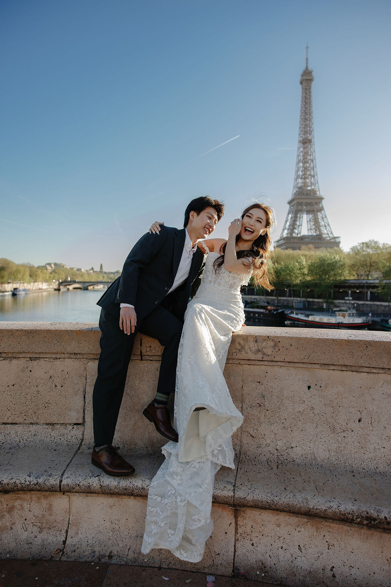 Paris Pre-Wedding Photoshoot | Place du Trocadéro, Bir-Hakeim Bridge, Sacré-Cœur Basilica, Parisian Café & Palais Royal at Place du Trocadéro pre-wedding photo