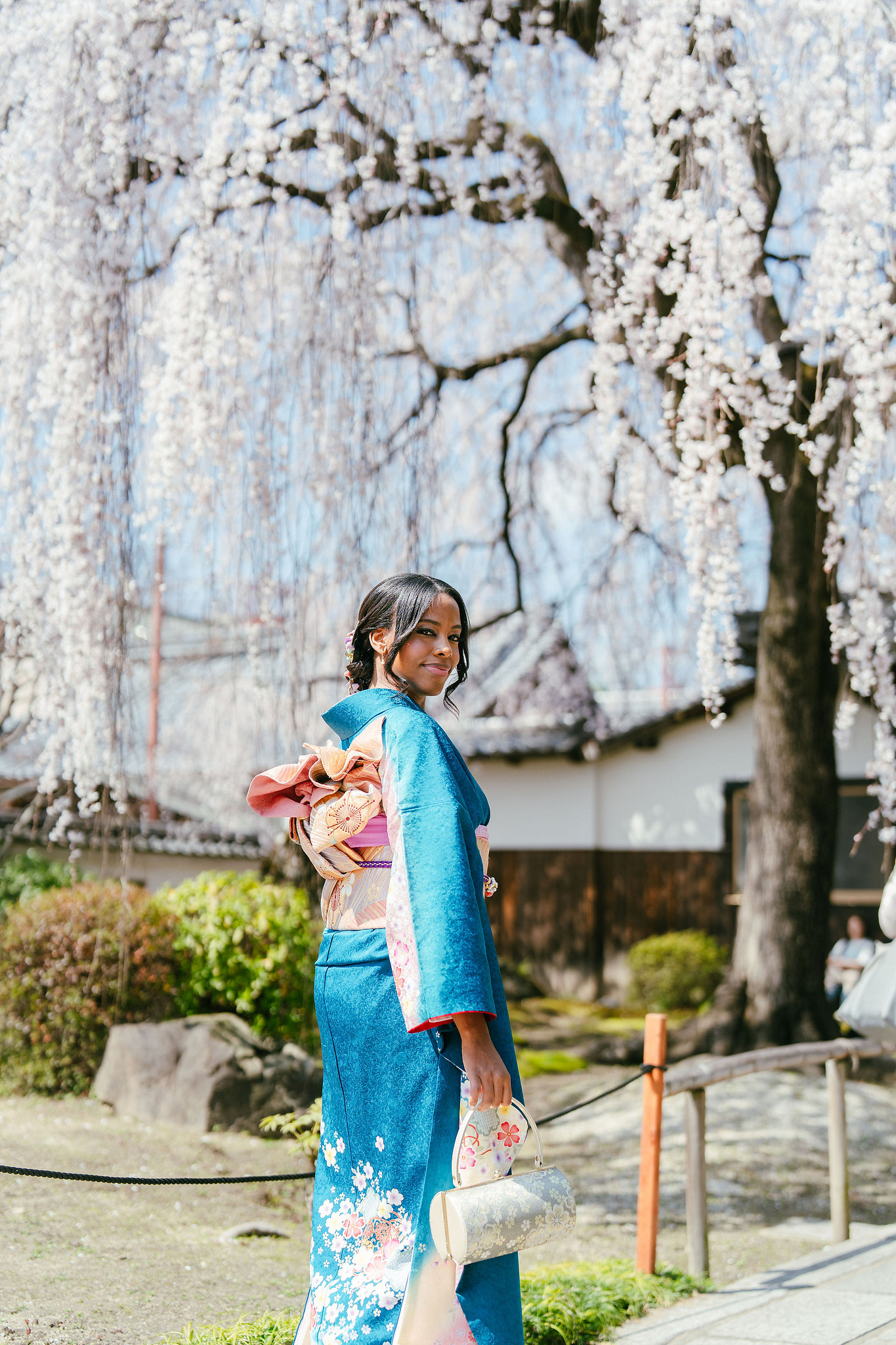 Kyoto Post-Wedding Photoshoot | Gion, Nara Deer Park & Mt. Wakakusa at Gion pre-wedding photo