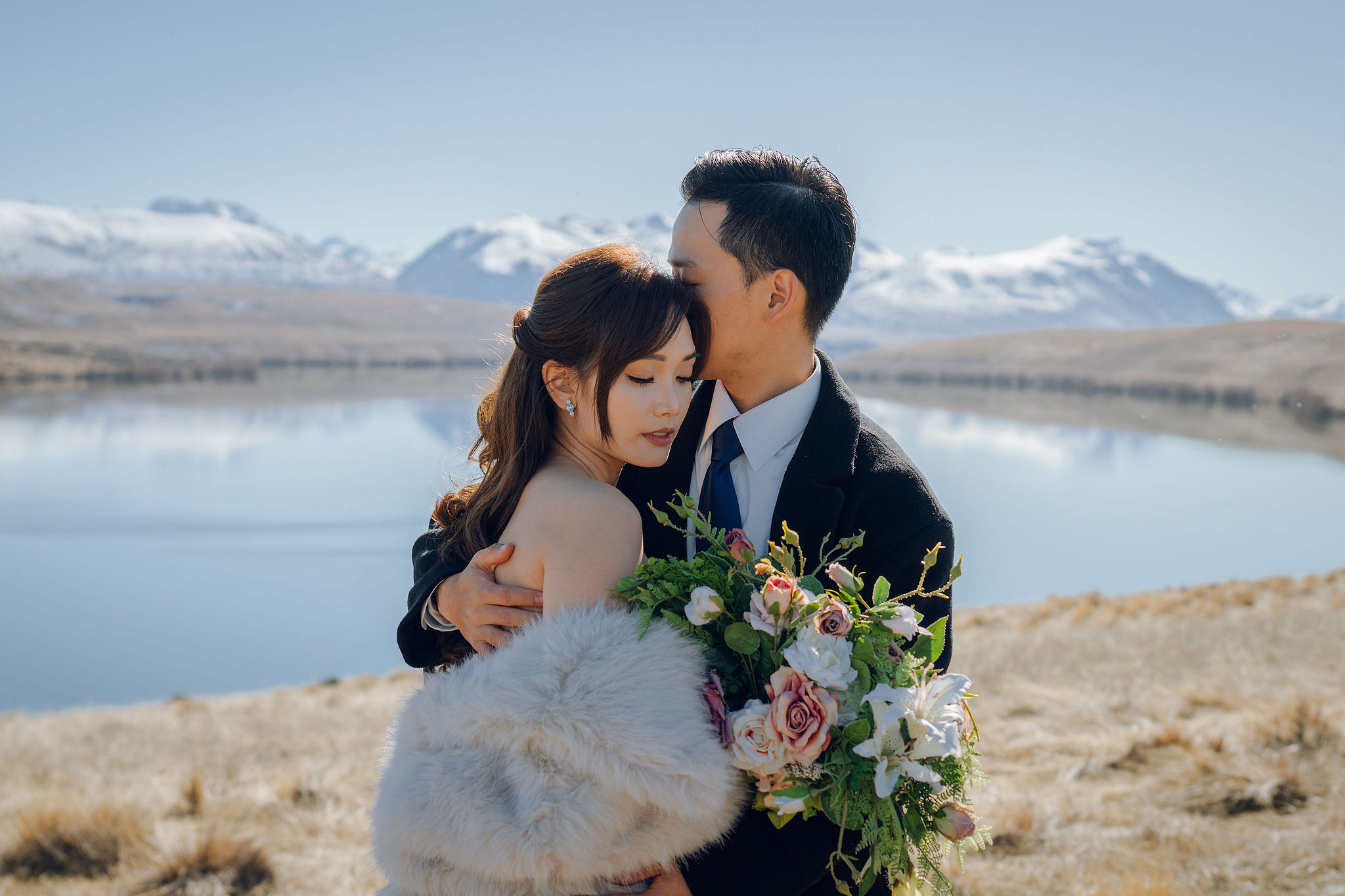 New Zealand Pre-Wedding Photoshoot | Coromandel Peak, Lake Wakatipu & Queenstown, Skippers Canyon, Lake Tekapo, Mount Cook National Park & Glacier at Lake Wakatipu & Queenstown pre-wedding photo