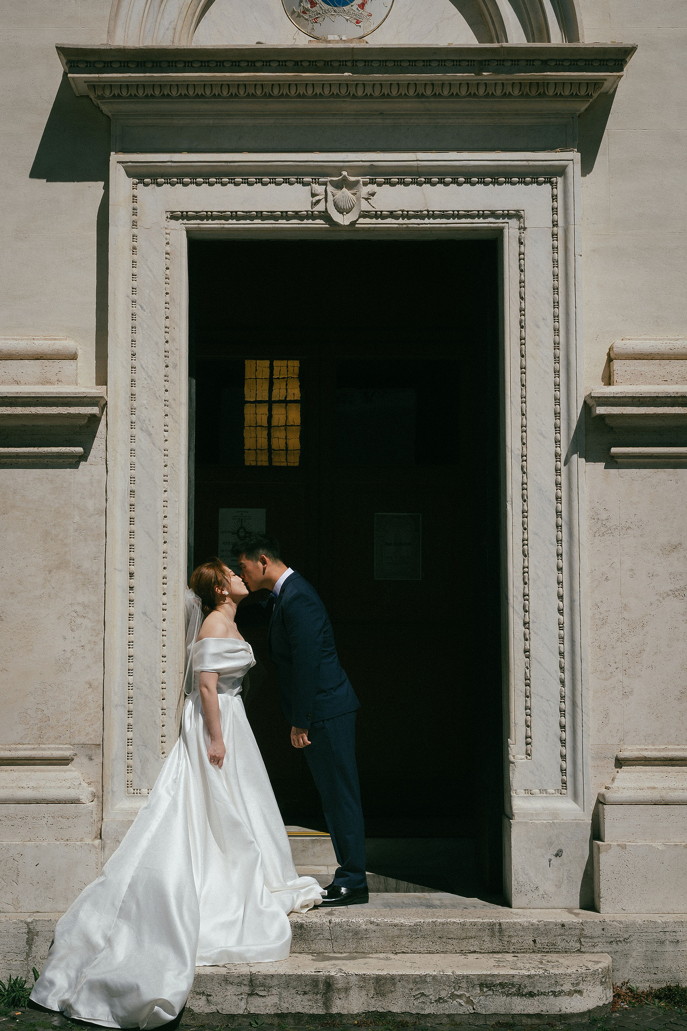 Rome Pre-Wedding Photoshoot | Rome Streets, Capitoline Hill, Basilica of St. Anthony, Villa Borghese & Giardino di Sant’Alessio at Rome Streets pre-wedding photo