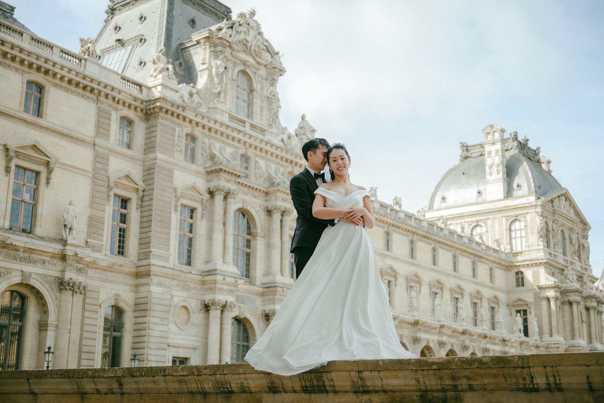 Paris Autumn Pre-Wedding Photoshoot | Place du Trocadéro, Port de Billy, Avenue de Camoëns, Louvre & Luxembourg Gardens at Louvre pre-wedding photo