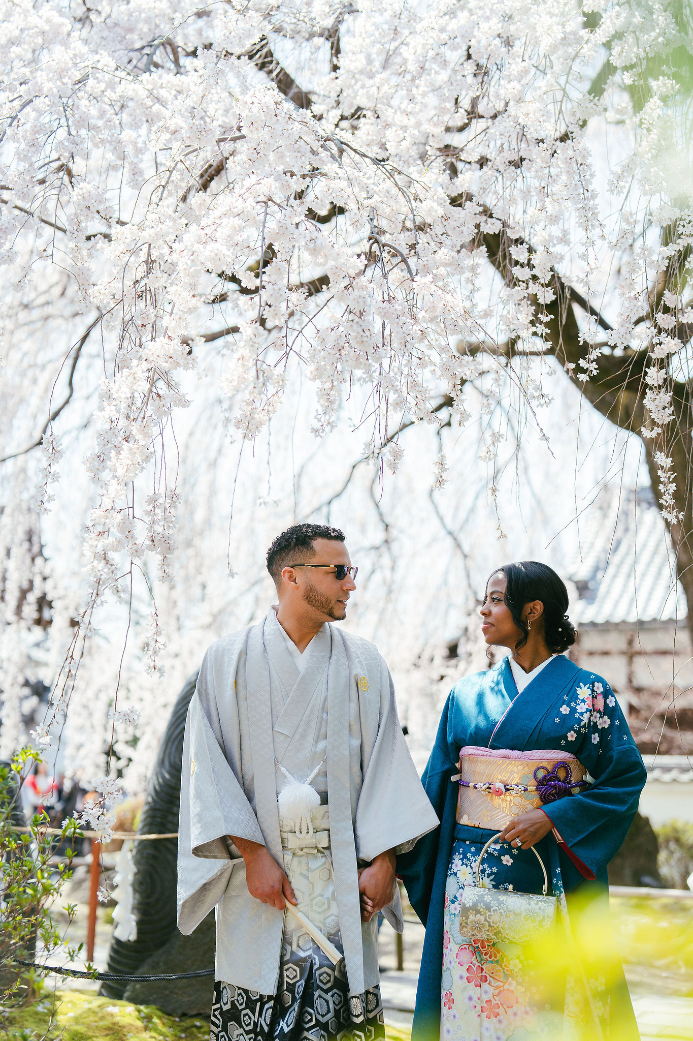 Kyoto Post-Wedding Photoshoot | Gion, Nara Deer Park & Mt. Wakakusa at Gion pre-wedding photo