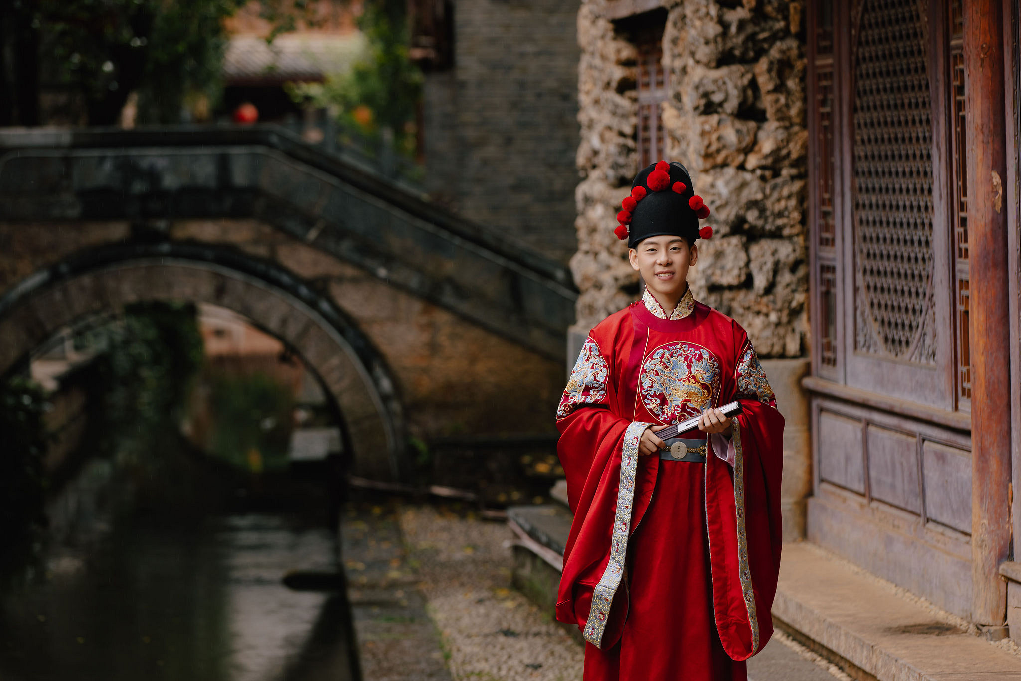 Yunnan Pre-Wedding Photoshoot Lijiang Dragon Jade Mountain Tribal Experience Ancient Town Hanfu at Yunnan Ancient Town pre-wedding photo