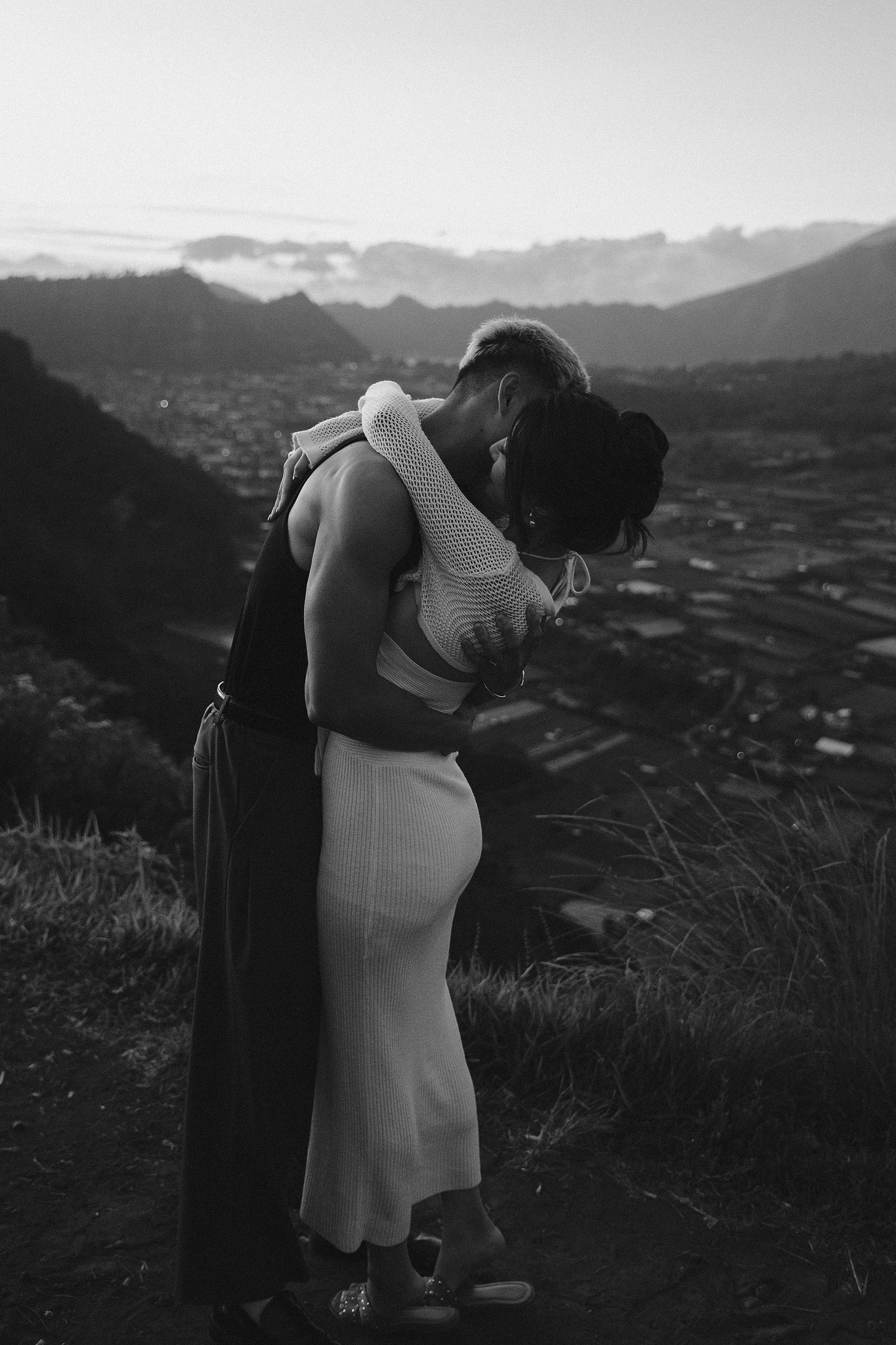 Bali Pre-Wedding Photoshoot | Mt. Batur Pinggan Village, Gelato Diner & Black Sand Beach at Mt. Batur - Pinggan Village   pre-wedding photo
