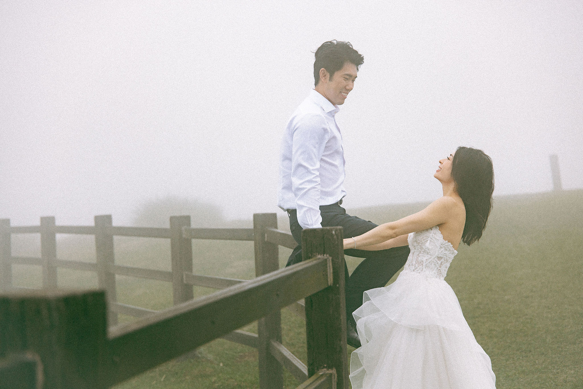 Taiwan Pre-Wedding Photoshoot Traditional Garden Qi Pao Experience Yangmingshan Vintage Night Market Shoot at Yang Ming Shan pre-wedding photo