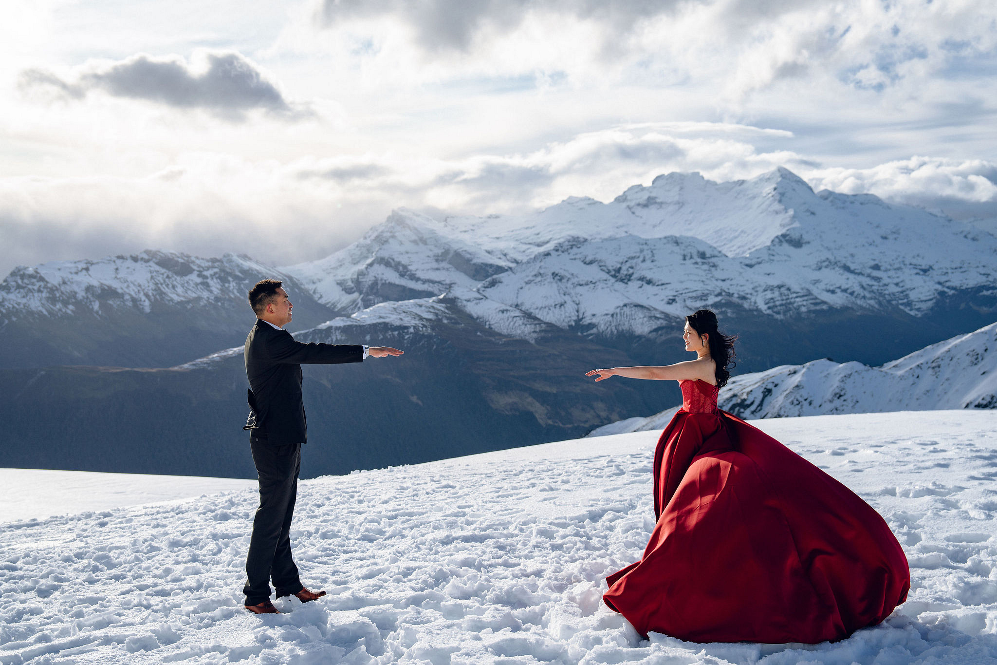 New Zealand Pre-Wedding Photoshoot | Lake Tekapo, Mount Cook, Tasman Glacier & Lake Wakatipu at Mount Invincible pre-wedding photo