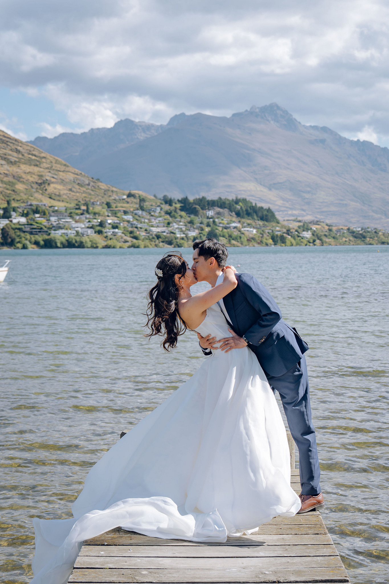 New Zealand Pre-Wedding Photoshoot | Coromandel Peak, Queenstown Highway & Alpaca Farm at Frankton Beach Boat Pier pre-wedding photo