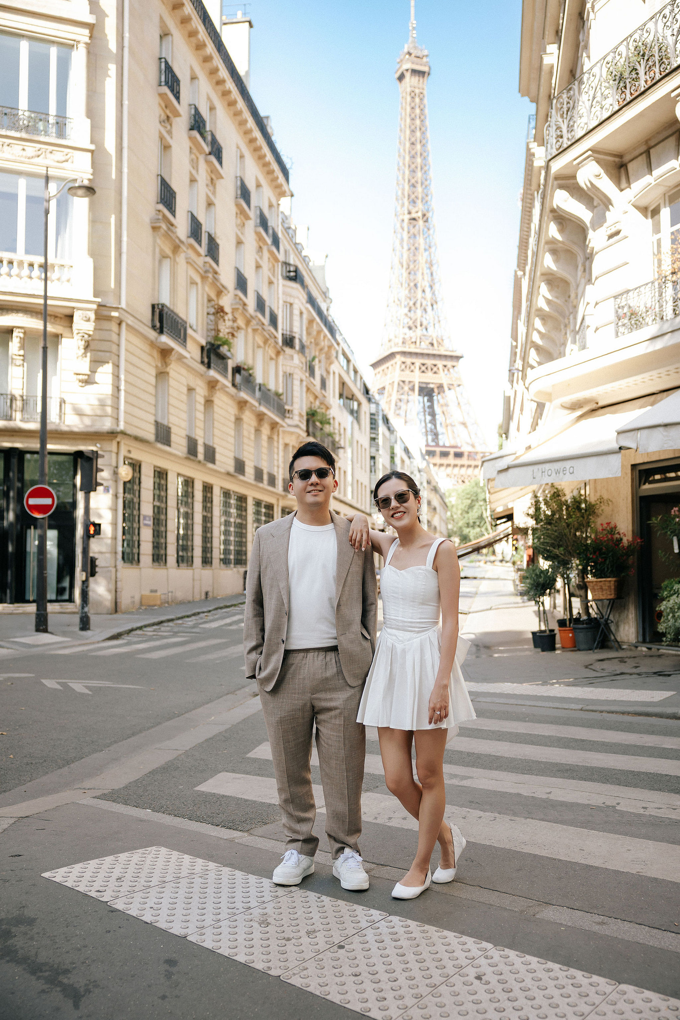 Paris Pre-Wedding Photoshoot | Place du Trocadéro, Bir-Hakeim Bridge & Parisian Streets at Parisian Streets pre-wedding photo