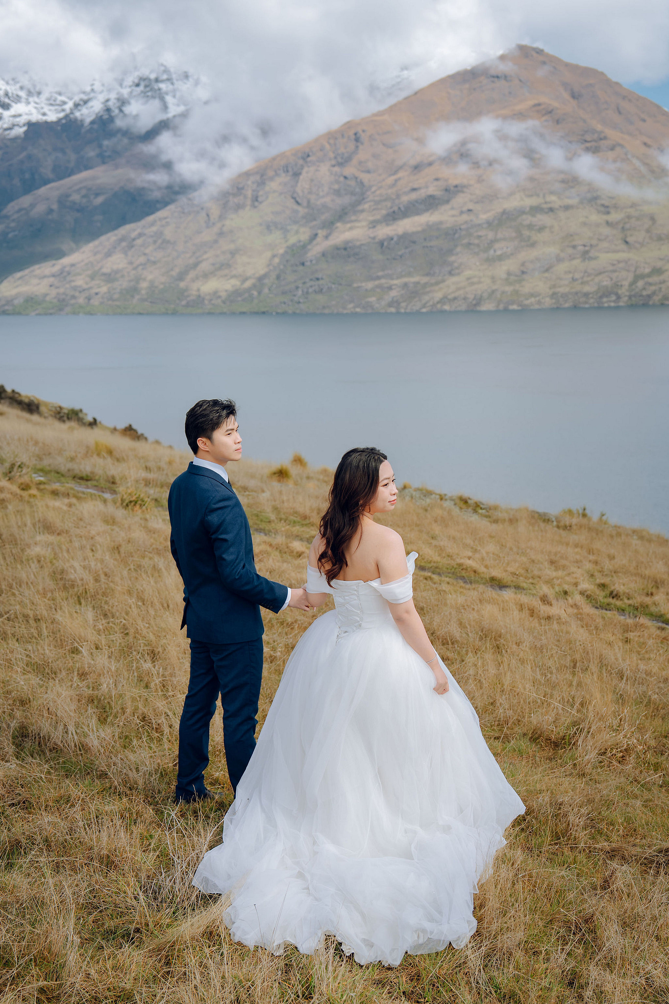 New Zealand Pre-Wedding Photoshoot | Lake Wakatipu, Alta Tarns, Coromandel Peak to Mount Cook at Lake Wakatipu pre-wedding photo
