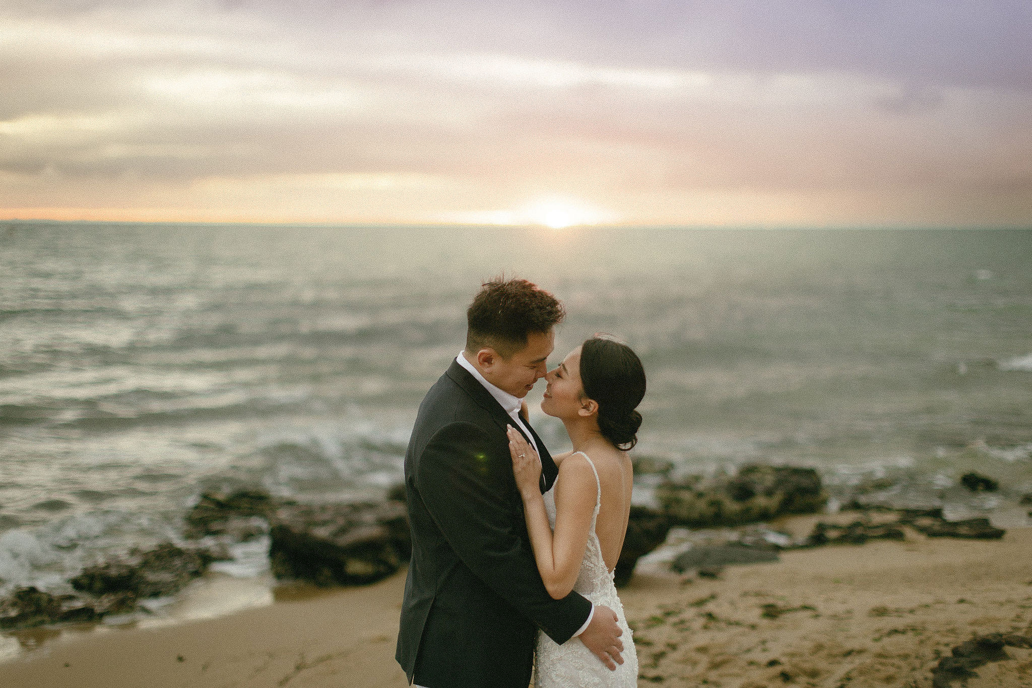 Melbourne Pre-Wedding Photoshoot | Parliament House, Fitzroy Gardens, Melbourne Streets & Half Moon Bay at Half Moon Bay pre-wedding photo
