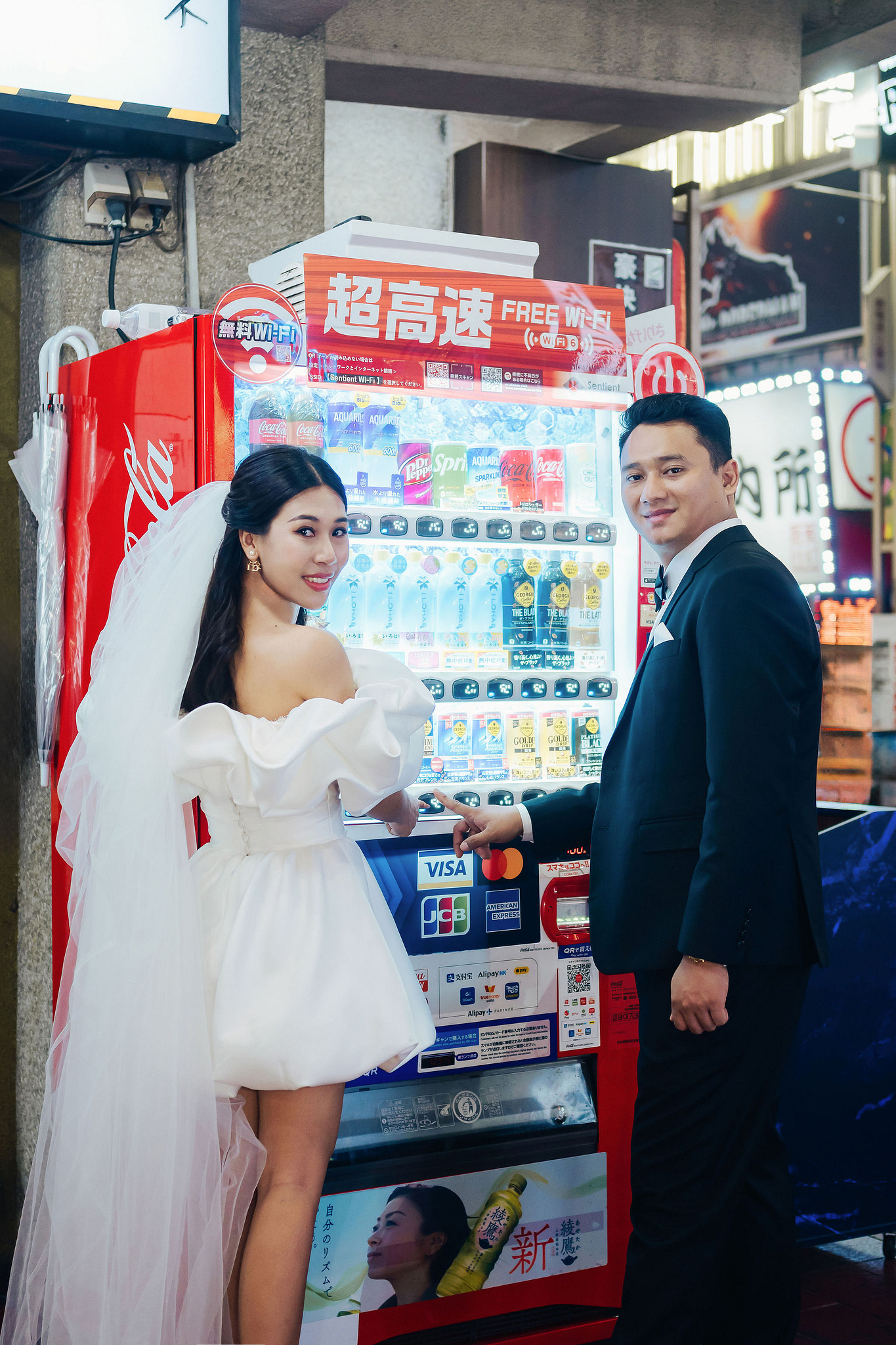 Mt. Fuji & Tokyo Pre-Wedding Photoshoot | Chureito Pagoda, Lake Kawaguchiko & Shinjuku at Shinjuku pre-wedding photo