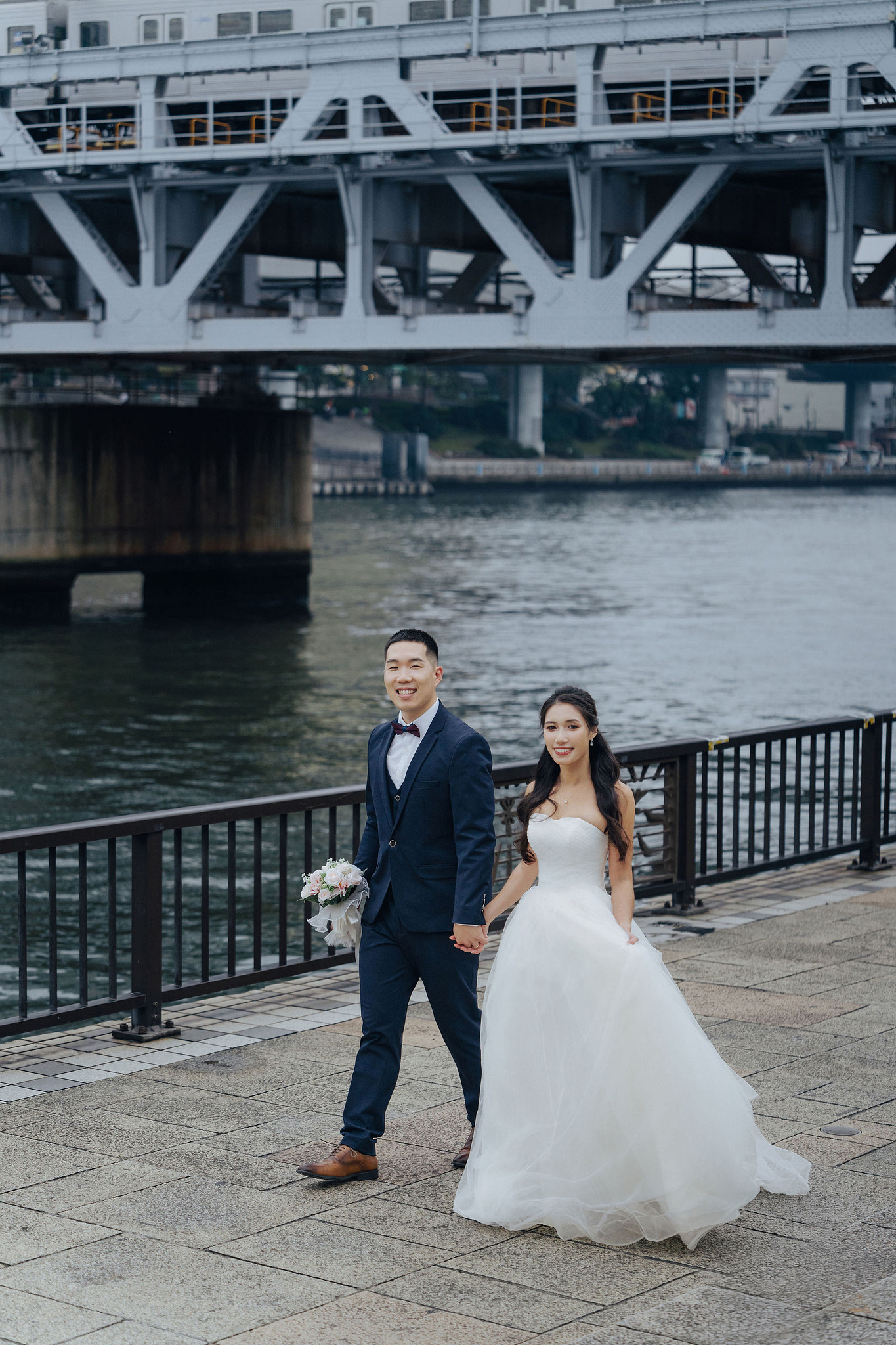 Tokyo Pre-Wedding Photoshoot | Tokyo Shrine, Tokyo Riverfront & Shinjuku at Tokyo Riverfront pre-wedding photo