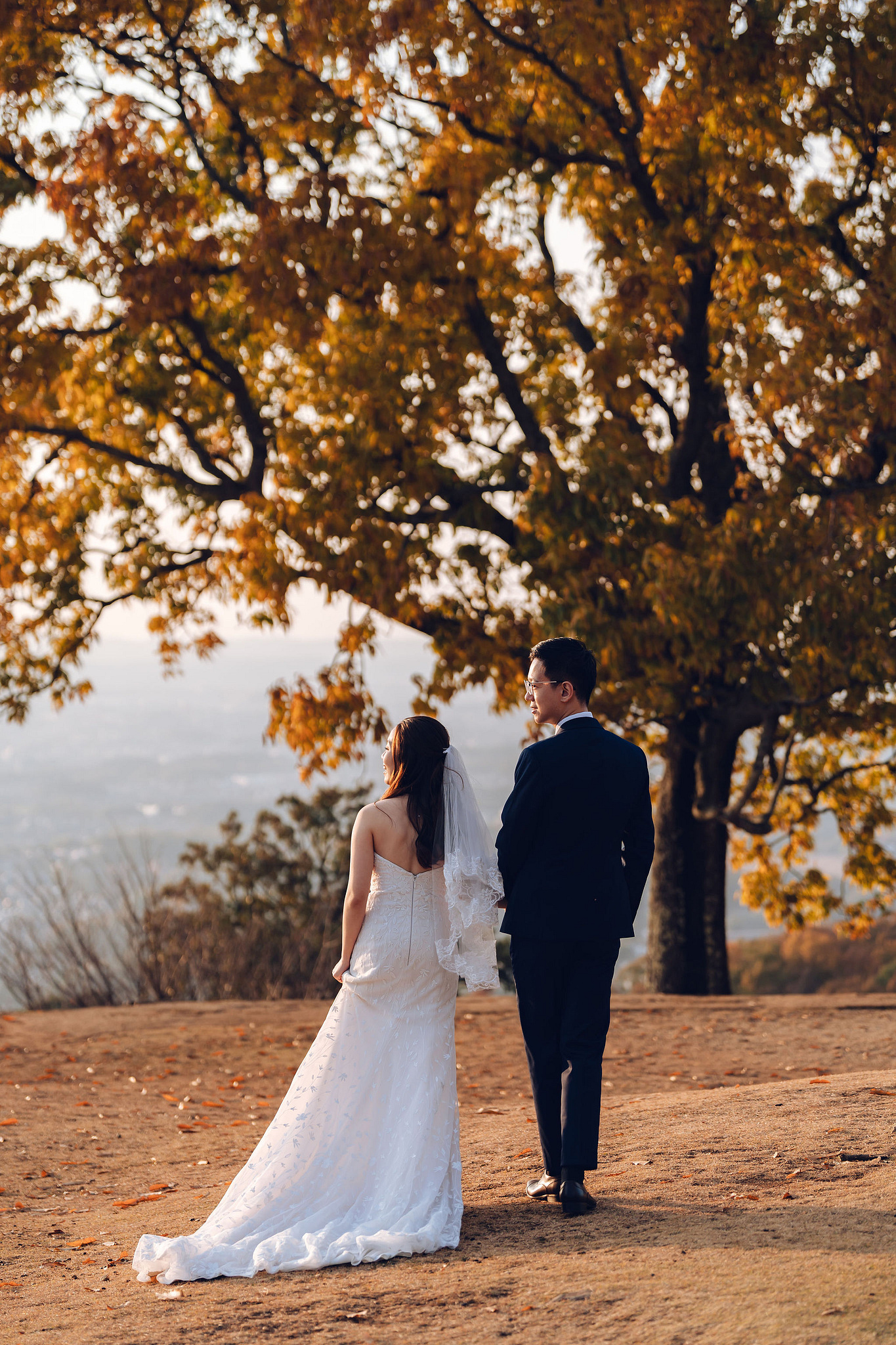 Kyoto Pre-Wedding Photoshoot | Kamo River, Nara Deer Park & Mt. Wakakusa at Mt. Wakakusa pre-wedding photo