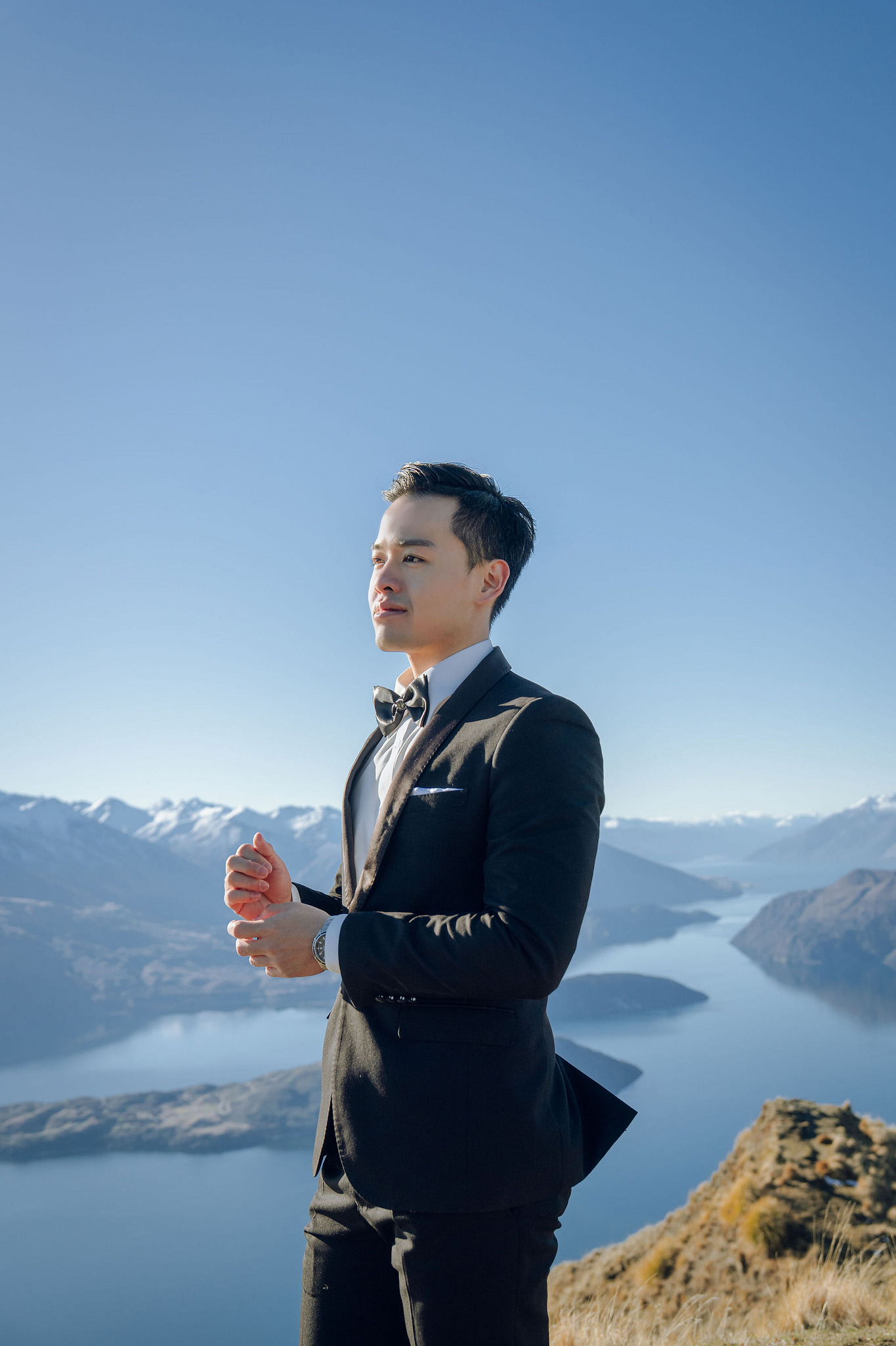 New Zealand Pre-Wedding Photoshoot | Coromandel Peak, Lake Wakatipu & Queenstown, Skippers Canyon, Lake Tekapo, Mount Cook National Park & Glacier at Coromandel Peak pre-wedding photo