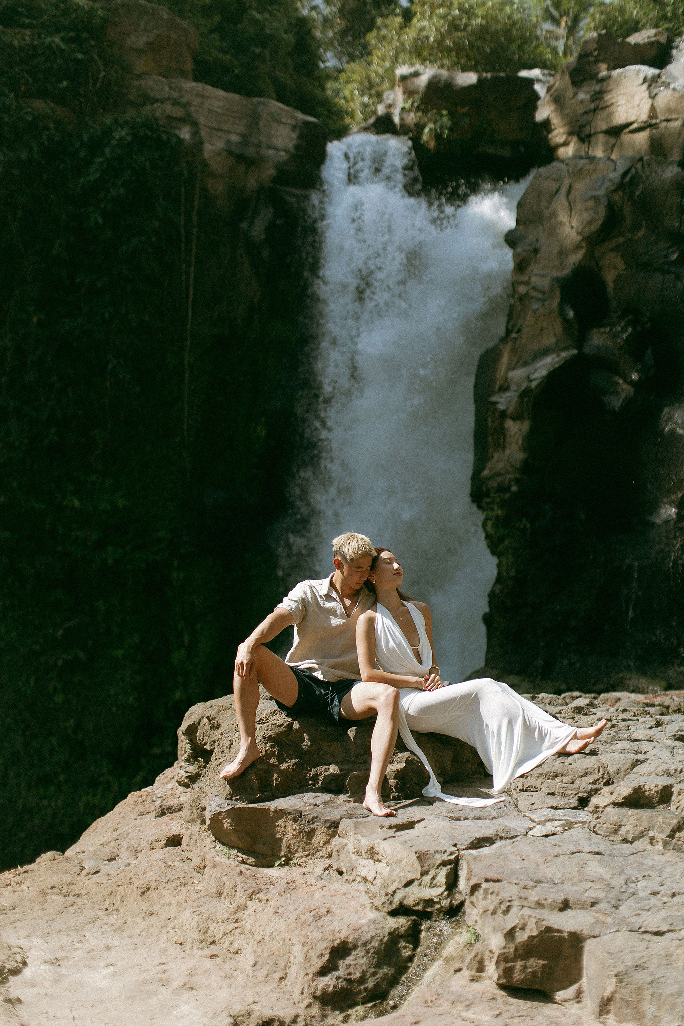 Bali Pre-Wedding Photoshoot | Lake Tamblingan, Kebun Raya Botanic Gardens & Blangsinga Waterfall at Blangsinga Waterfall pre-wedding photo