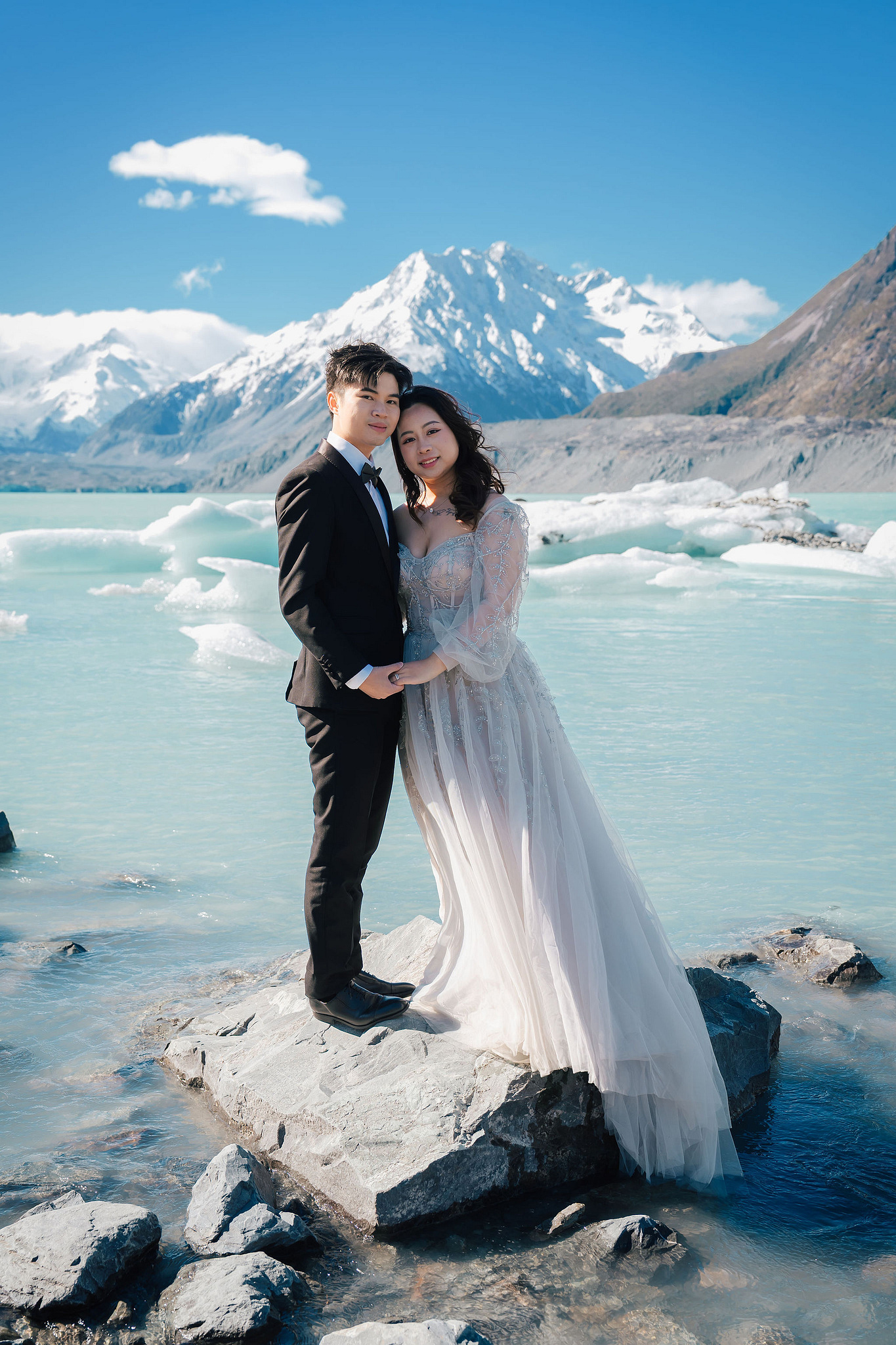 New Zealand Pre-Wedding Photoshoot | Lake Wakatipu, Alta Tarns, Coromandel Peak to Mount Cook at Glacier pre-wedding photo