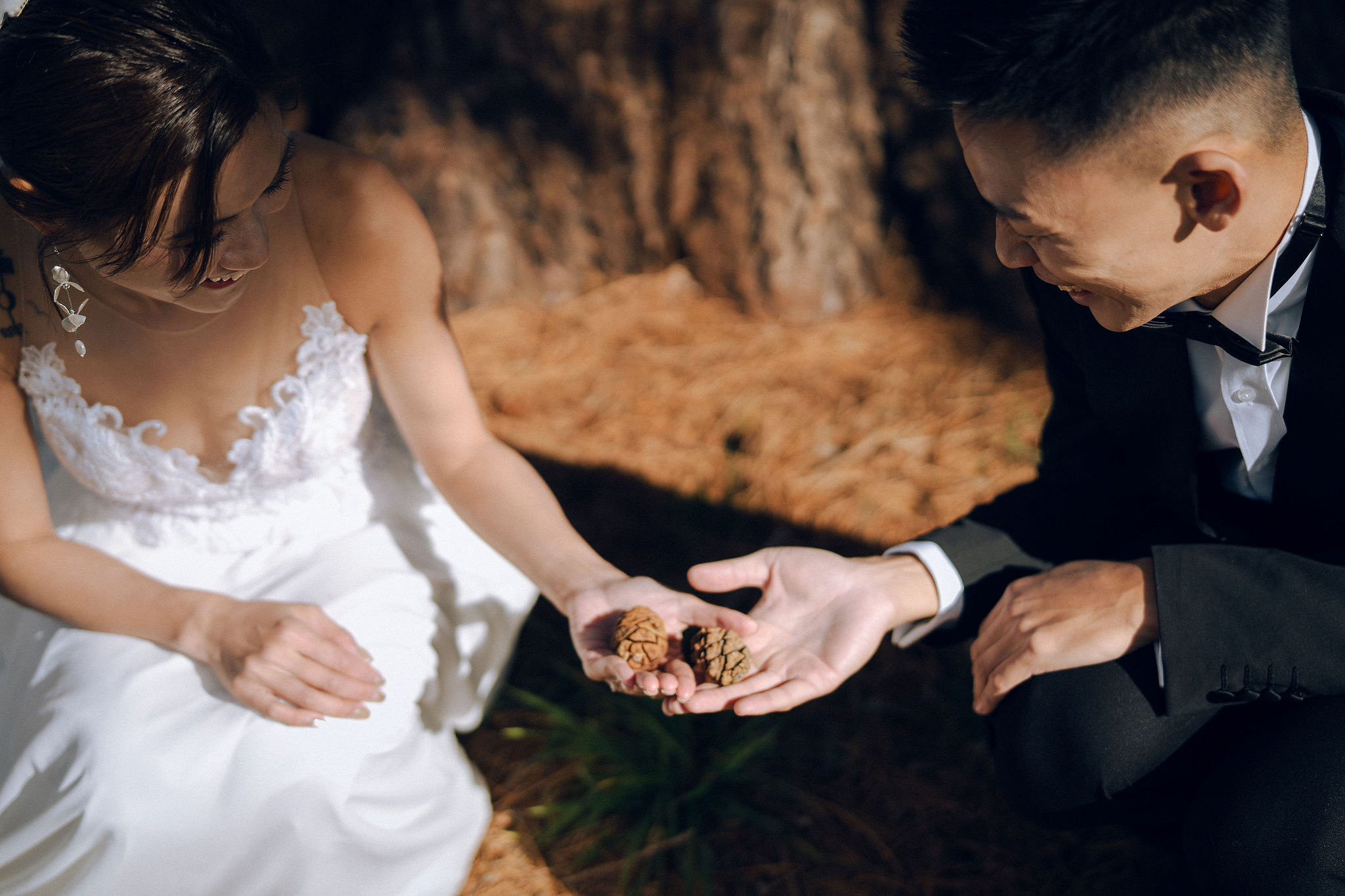 New Zealand Pre-Wedding Photoshoot | Queenstown, Lake Wakatipu, Skippers Canyon & Arrowtown at Arrowtown Hut and Woods pre-wedding photo