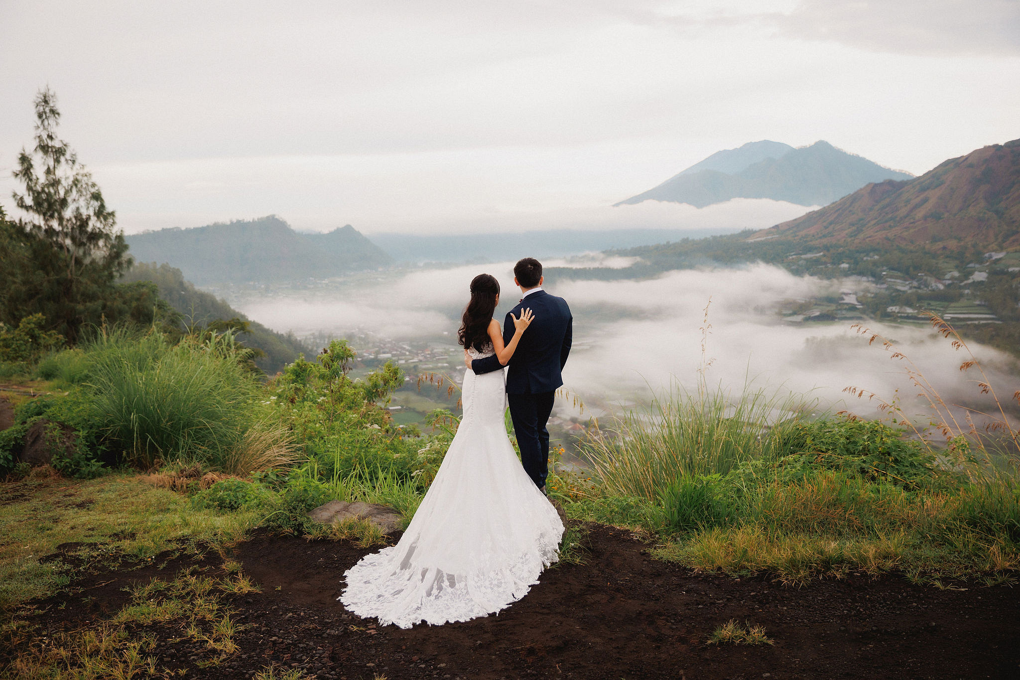 Bali Pre-Wedding Photoshoot | Pinggan Village, Sawangan Beach, Twin Cliff Valley & Malini Uluwatu at Pinggan Village   pre-wedding photo