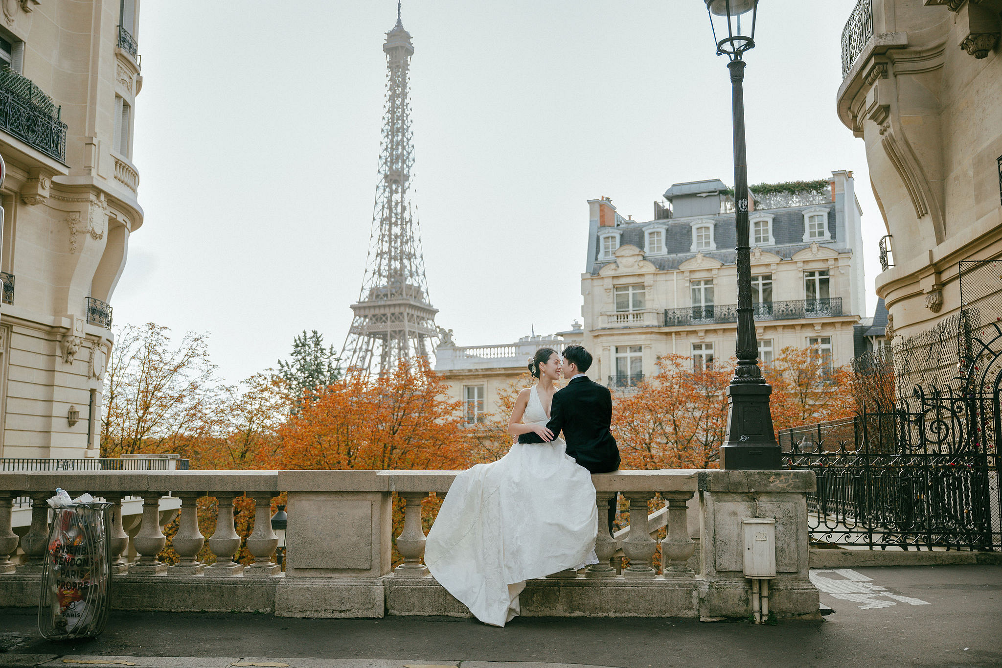 Paris Autumn Pre-Wedding Photoshoot | Place du Trocadéro, Port de Billy, Avenue de Camoëns, Louvre & Luxembourg Gardens at Avenue de Camoëns pre-wedding photo