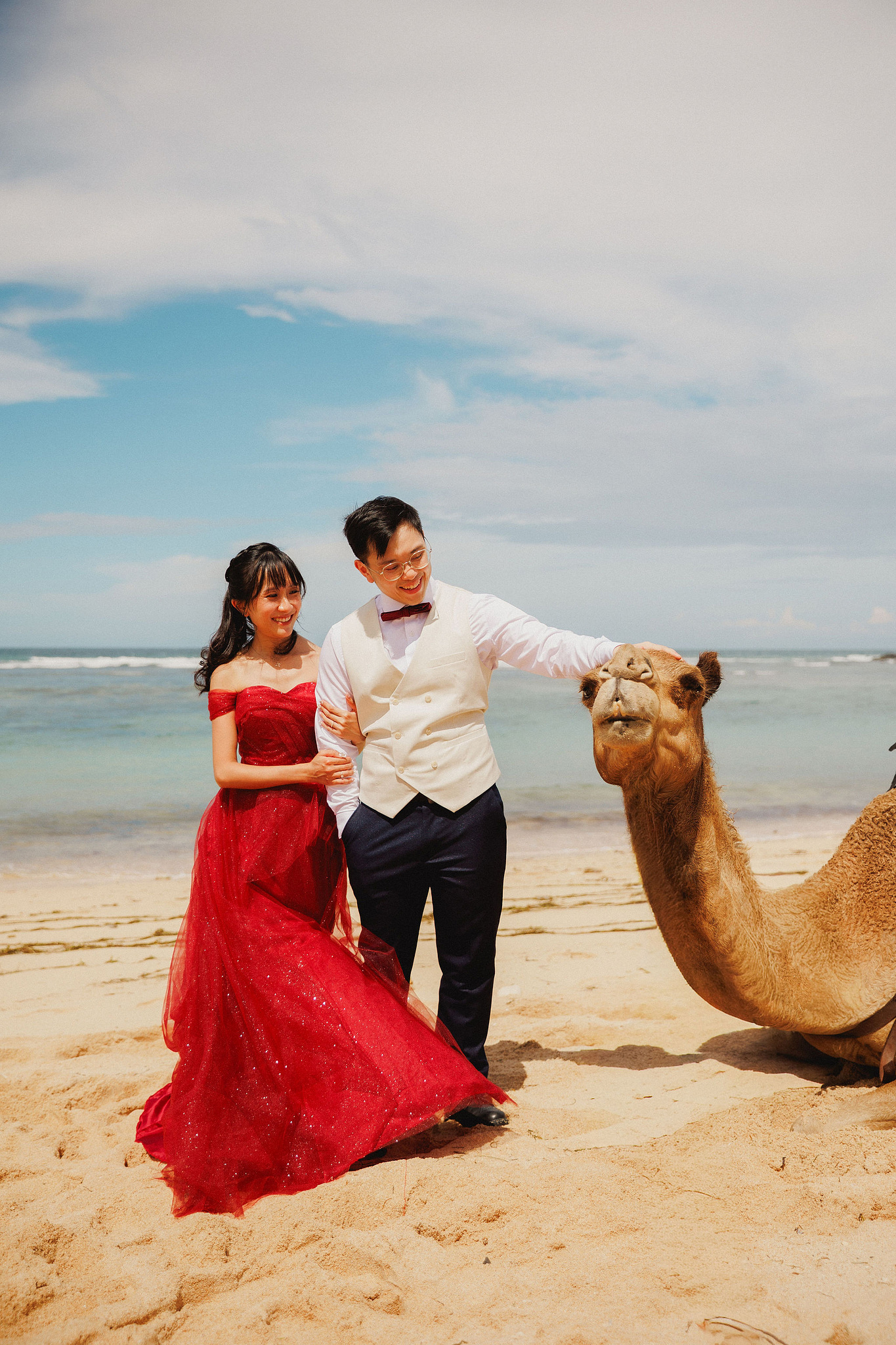 Bali Pre-Wedding Photoshoot | Pinggan Village, Sawangan Beach, Twin Cliff Valley & Malini Uluwatu at Sawangan Beach   pre-wedding photo
